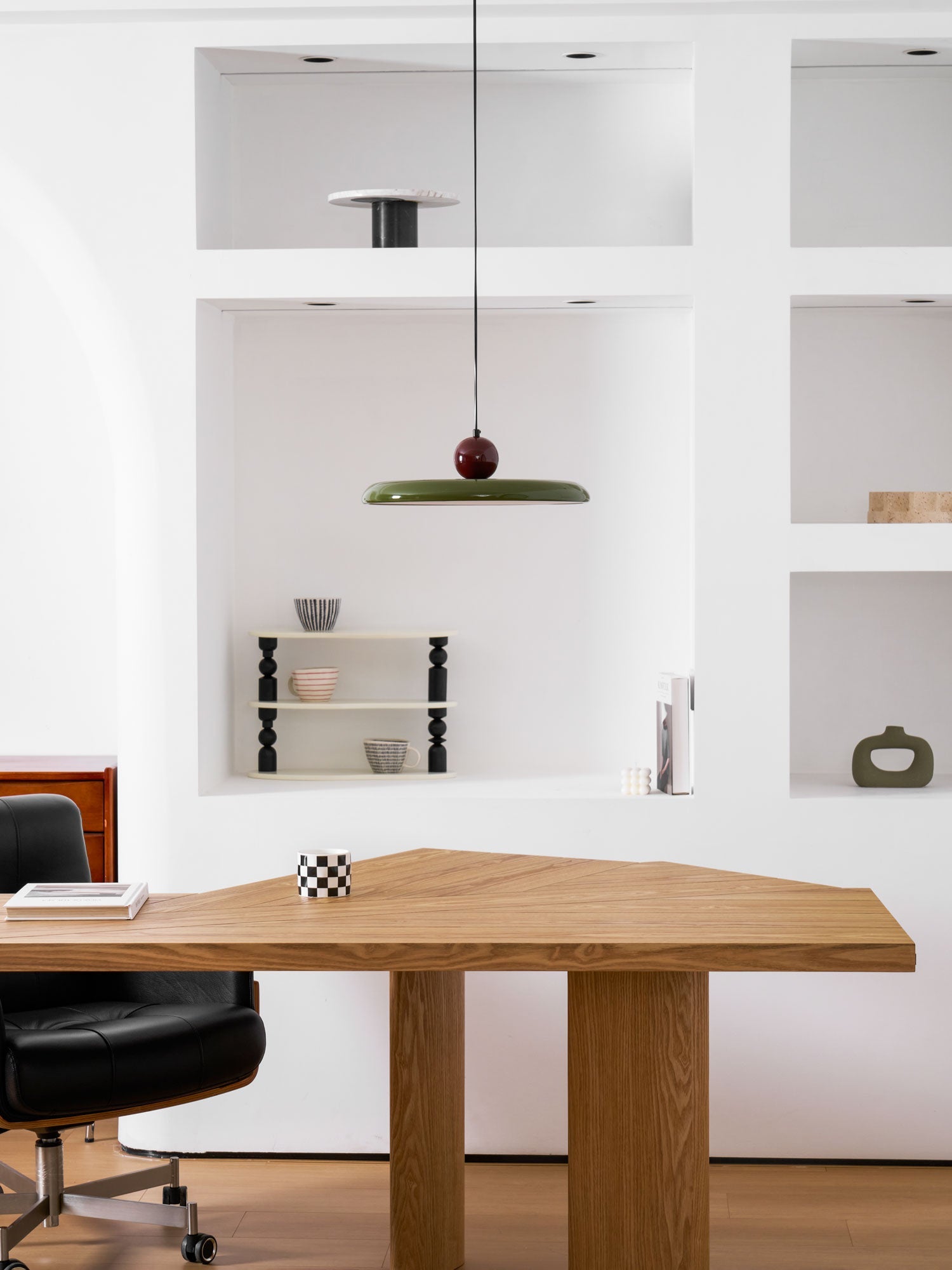 Almirin Round Pendant Light