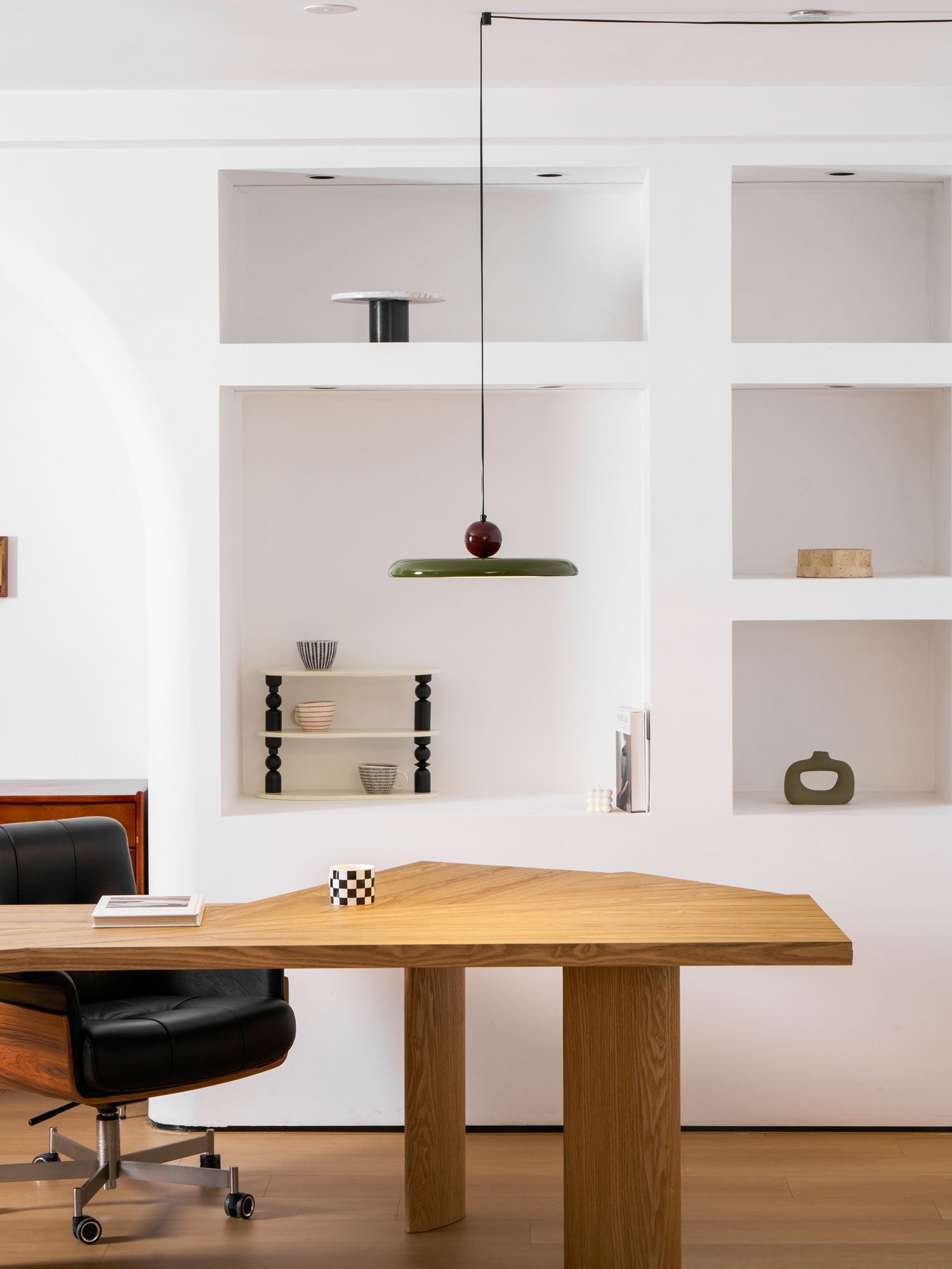Almirin Round Pendant Light