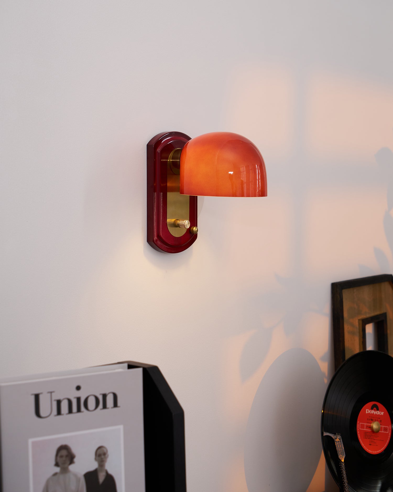 Honerow Wall Light