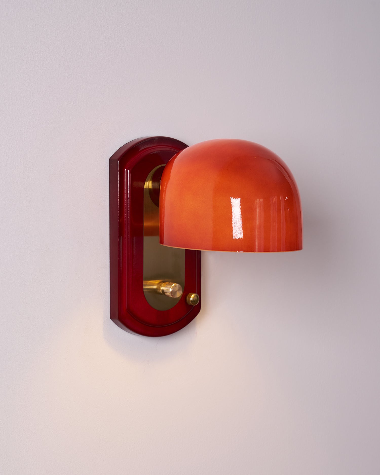 Honerow Wall Light