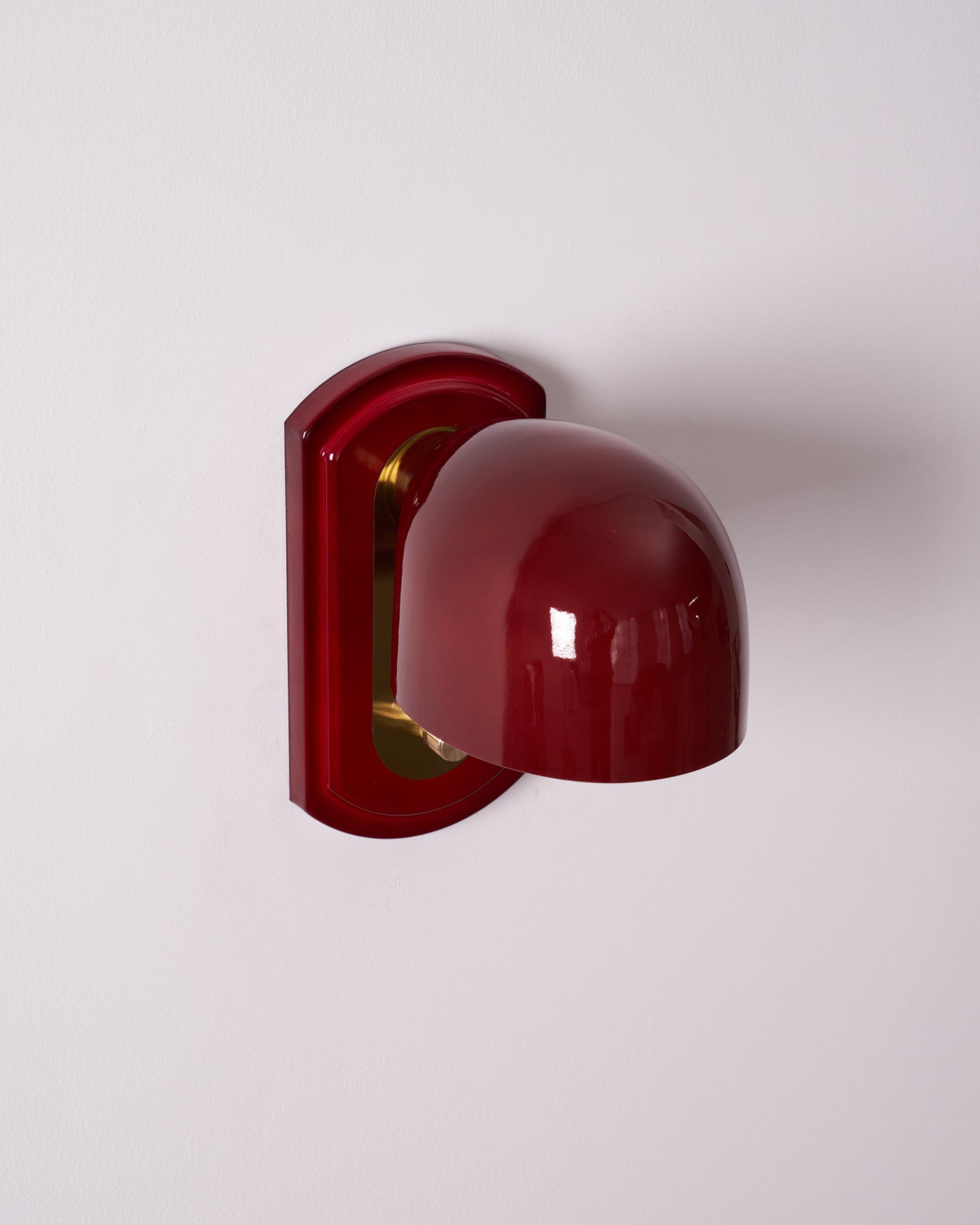 Honerow Wall Light