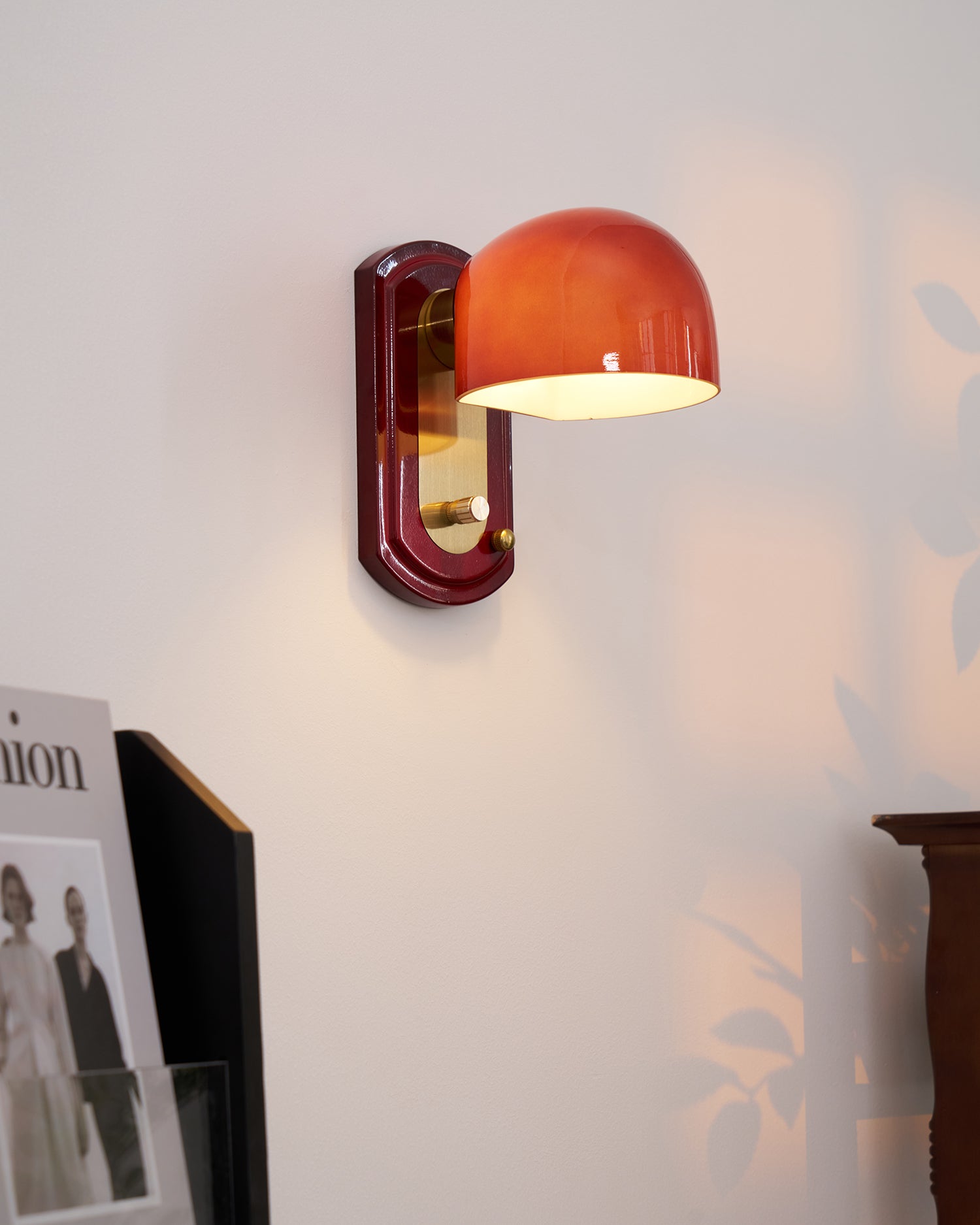 Honerow Wall Light