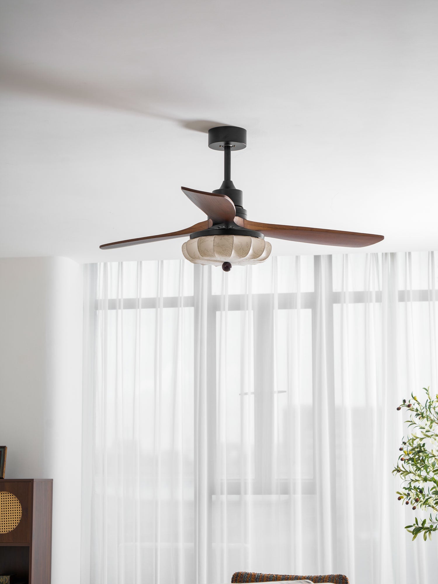 Allinyo Lotus Ceiling Fan Light