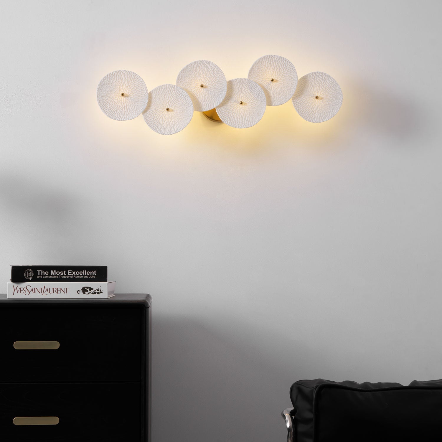Bedelar Wall Light