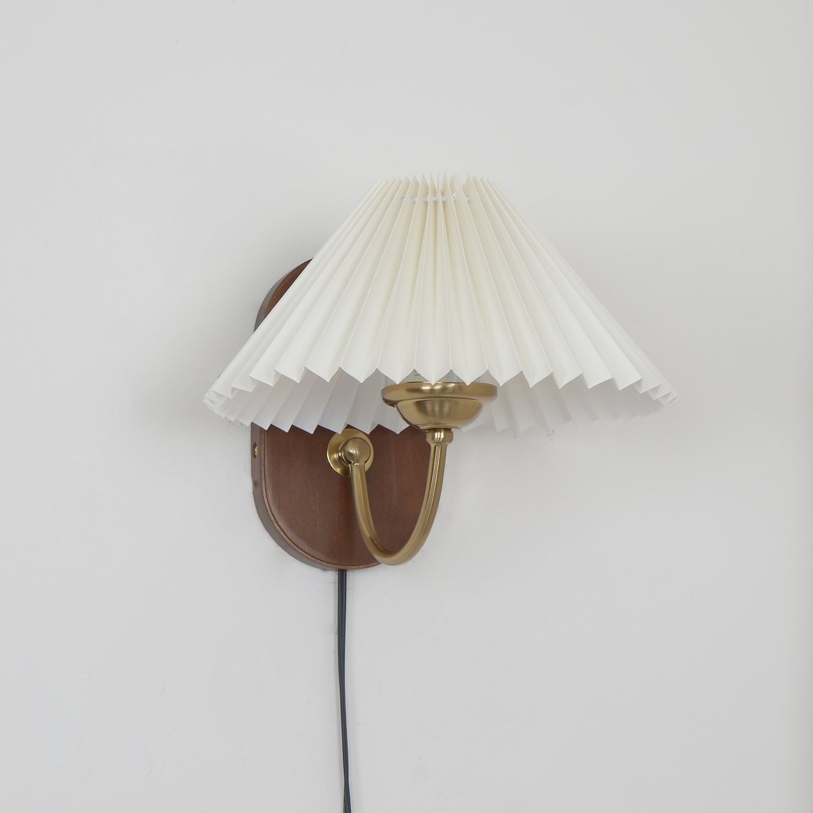 Libero Wall Light