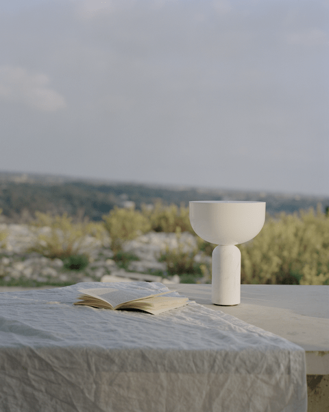Ugonelor Table Lamp
