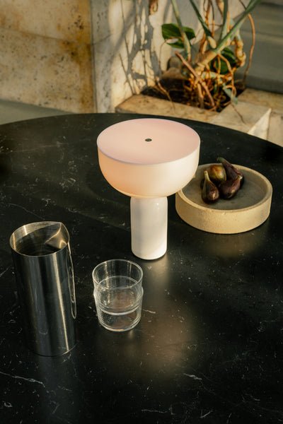 Ugonelor Table Lamp