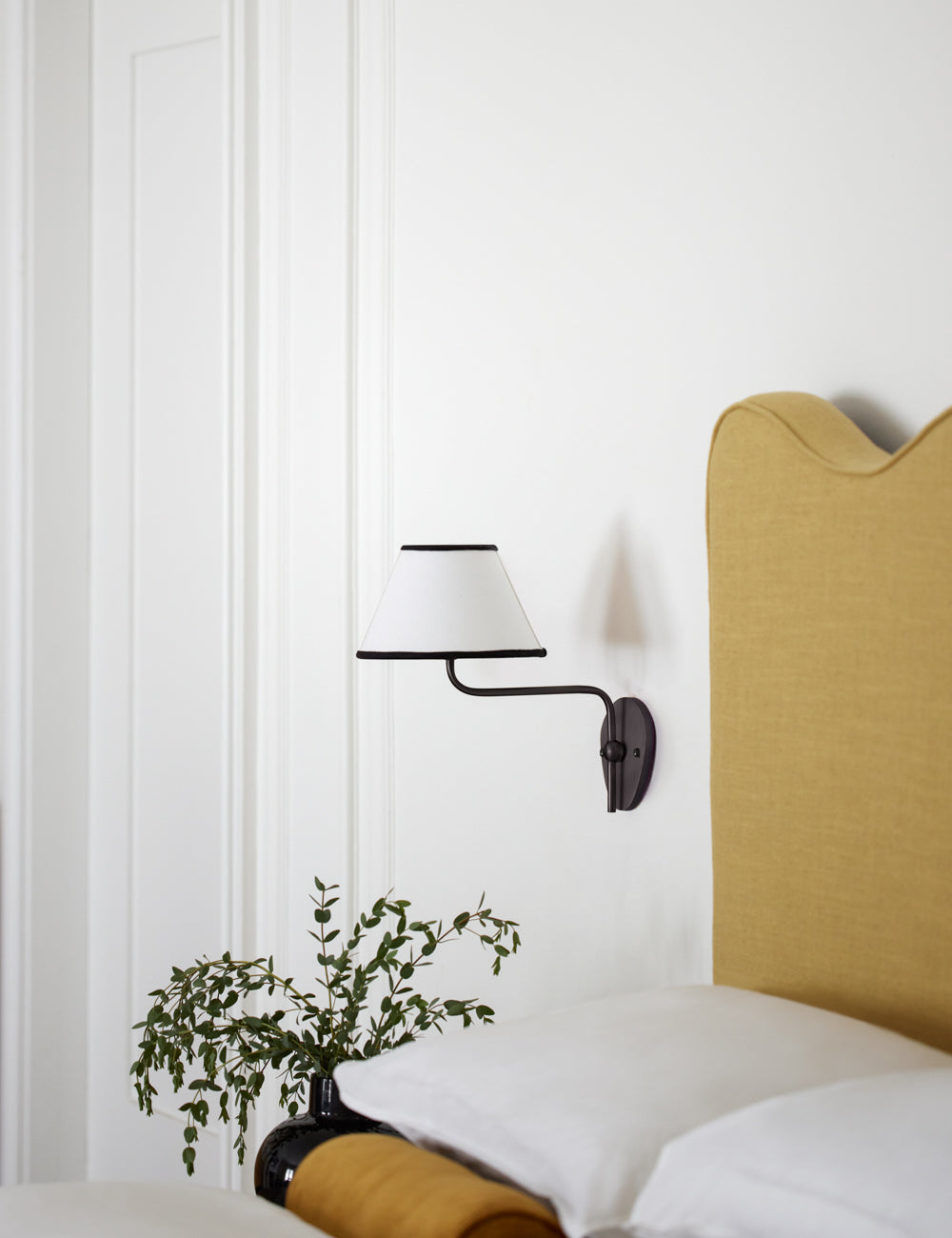 Ogimoral Wavy Wall Light