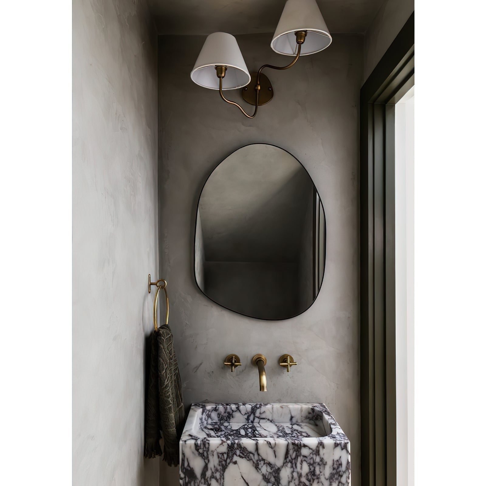 Ogimoral Wavy Wall Light