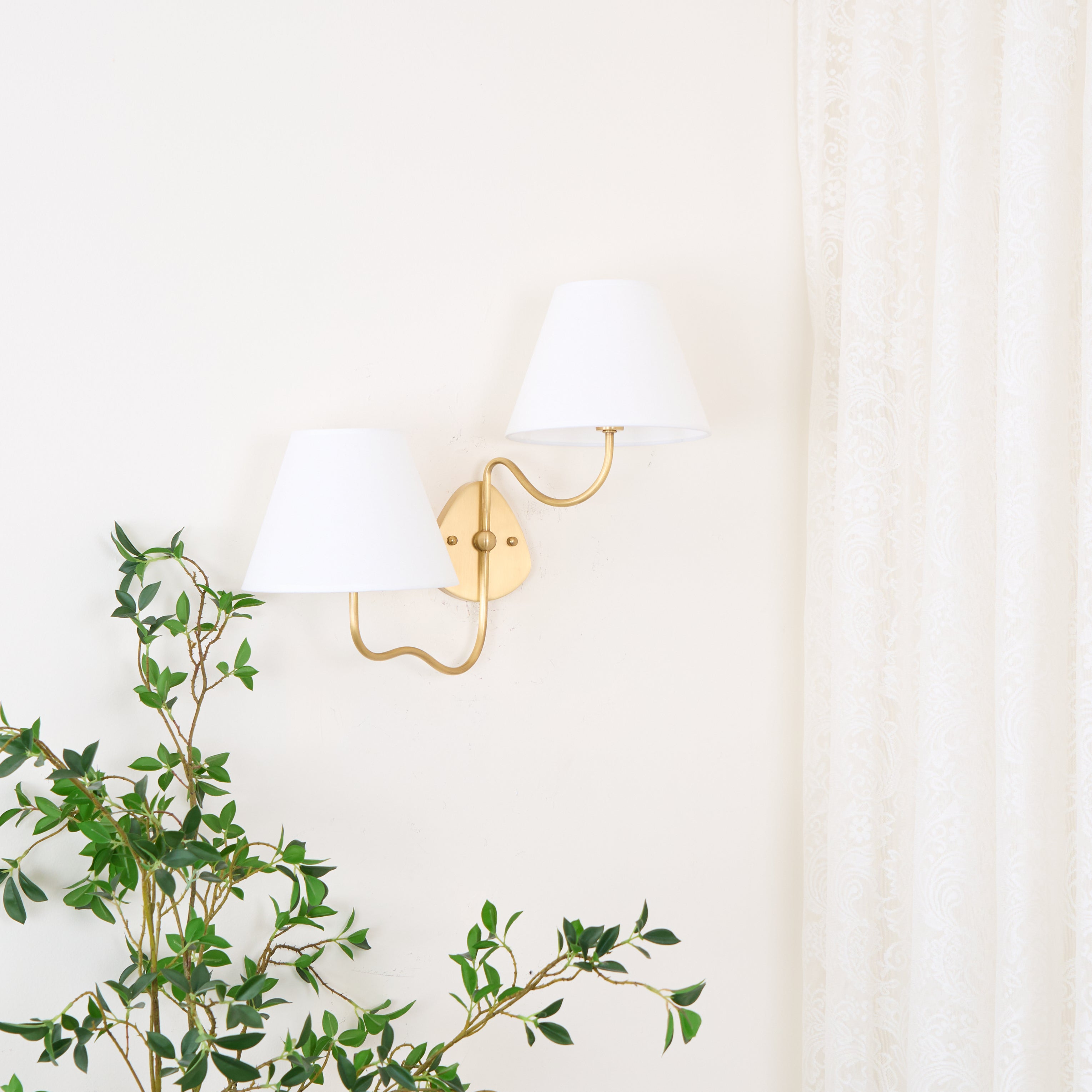 Ogimoral Wavy Wall Light