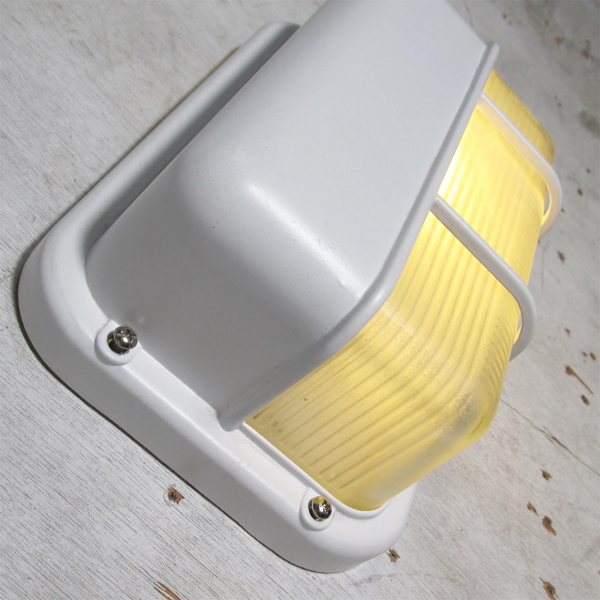 Alronira Nautical Outdoor Wall Light