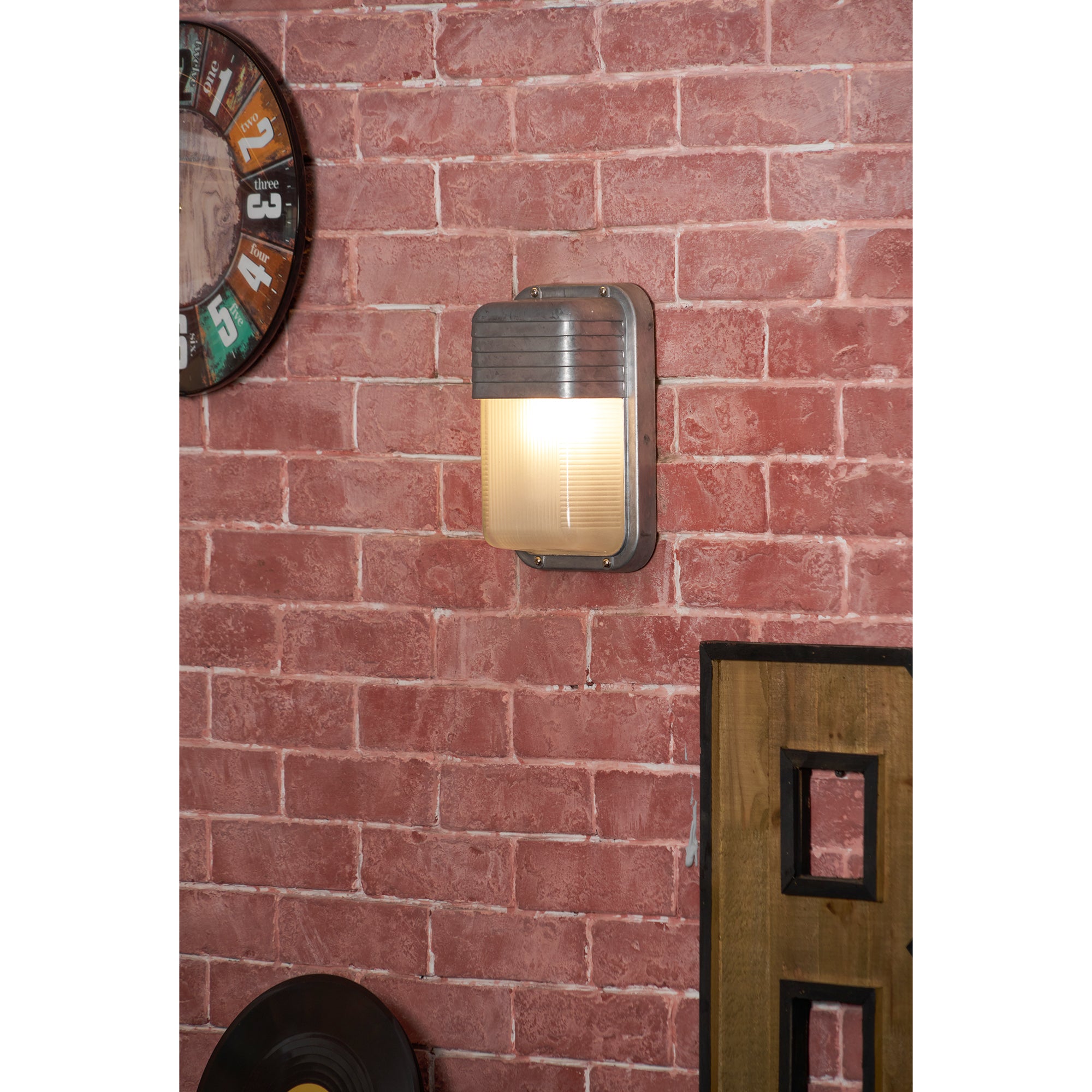 Alronira Nautical Outdoor Wall Light