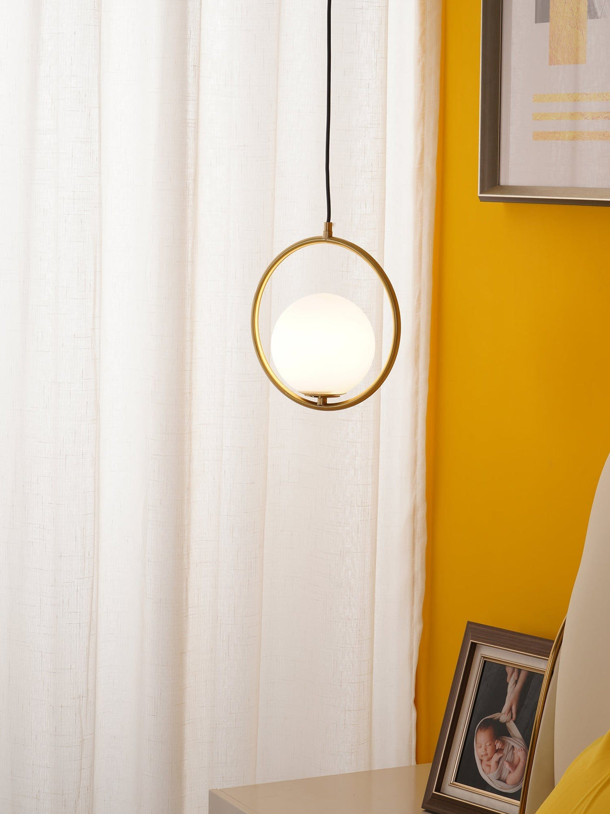 Cefemi Globe Pendant Light