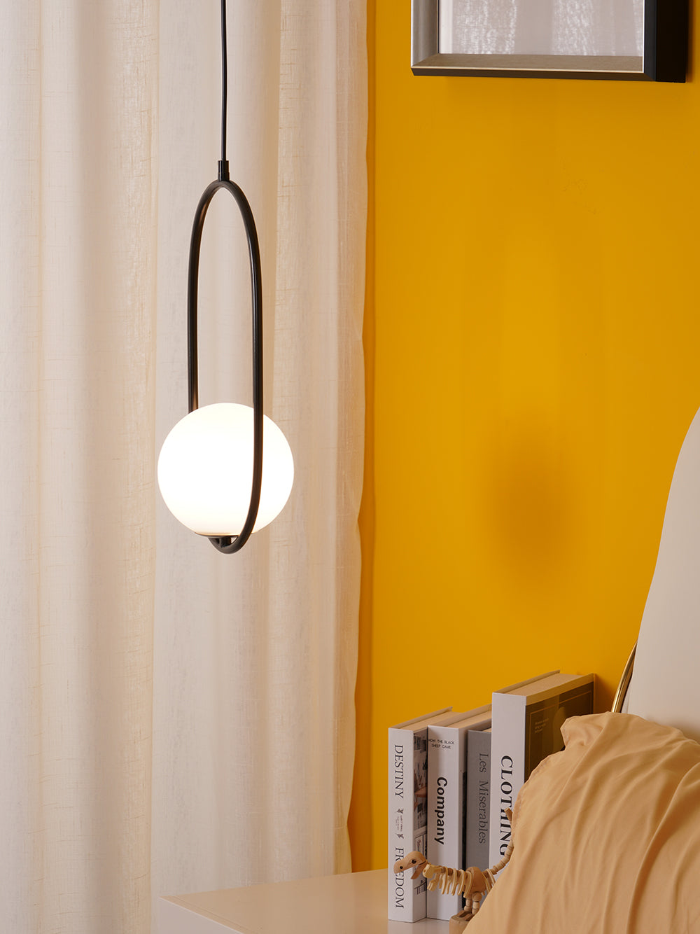 Cefemi Globe Pendant Light