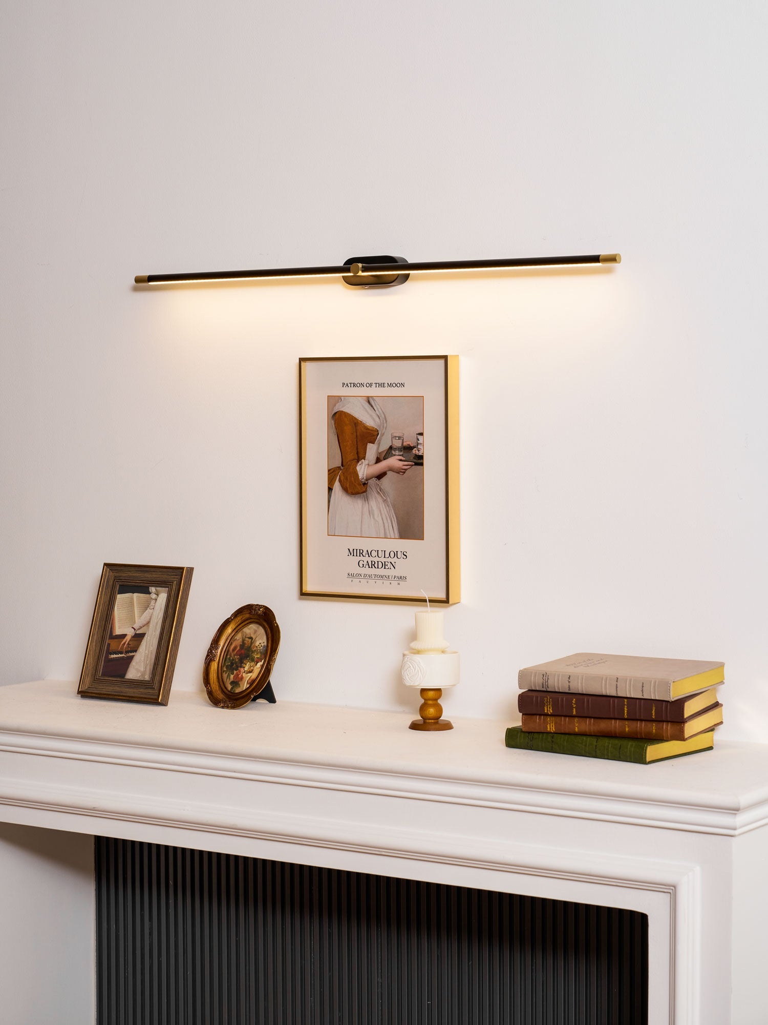 Alcarino Linear Wall Light
