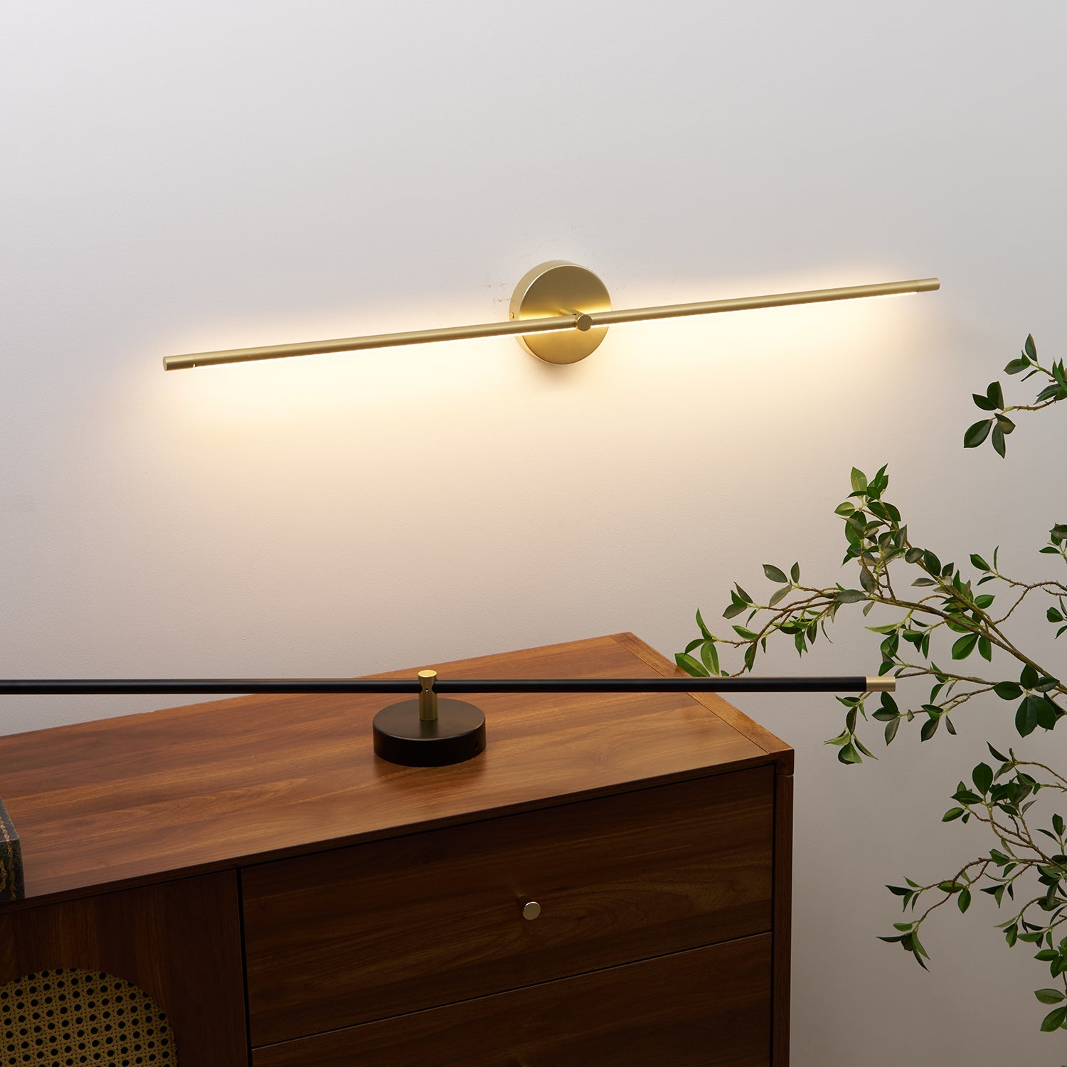 Allonano Linear Wall Light