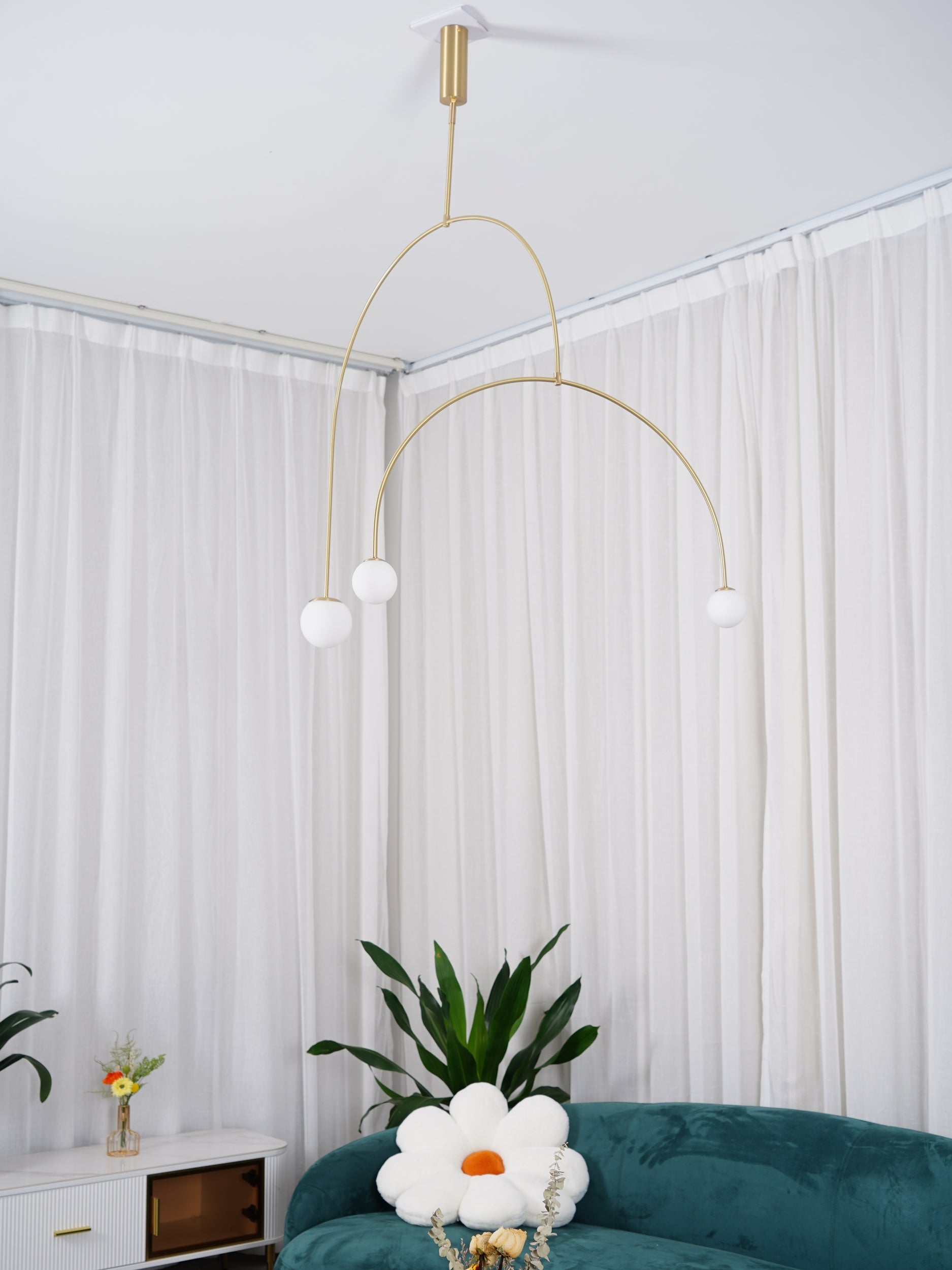 Allenia Minimalist Chandelier
