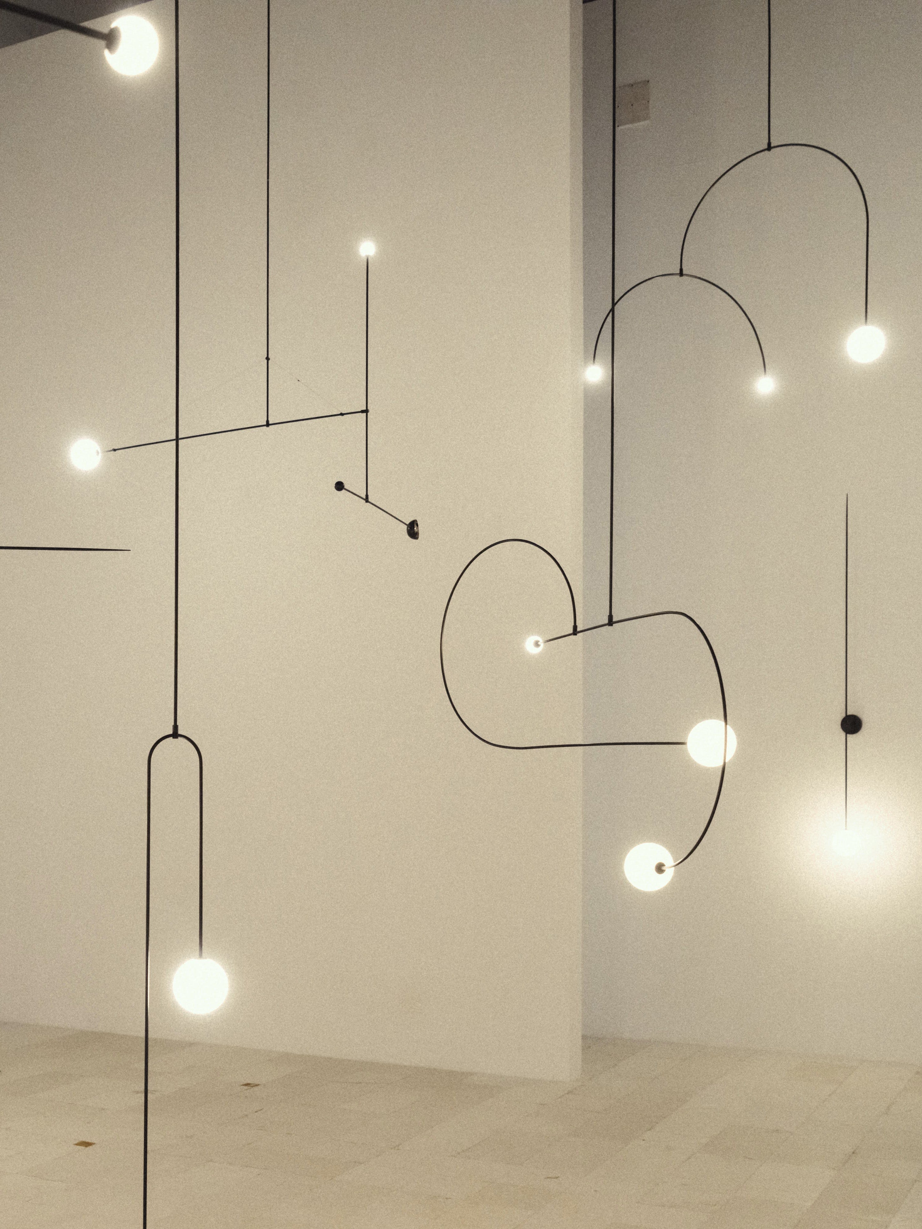Allenia Minimalist Chandelier