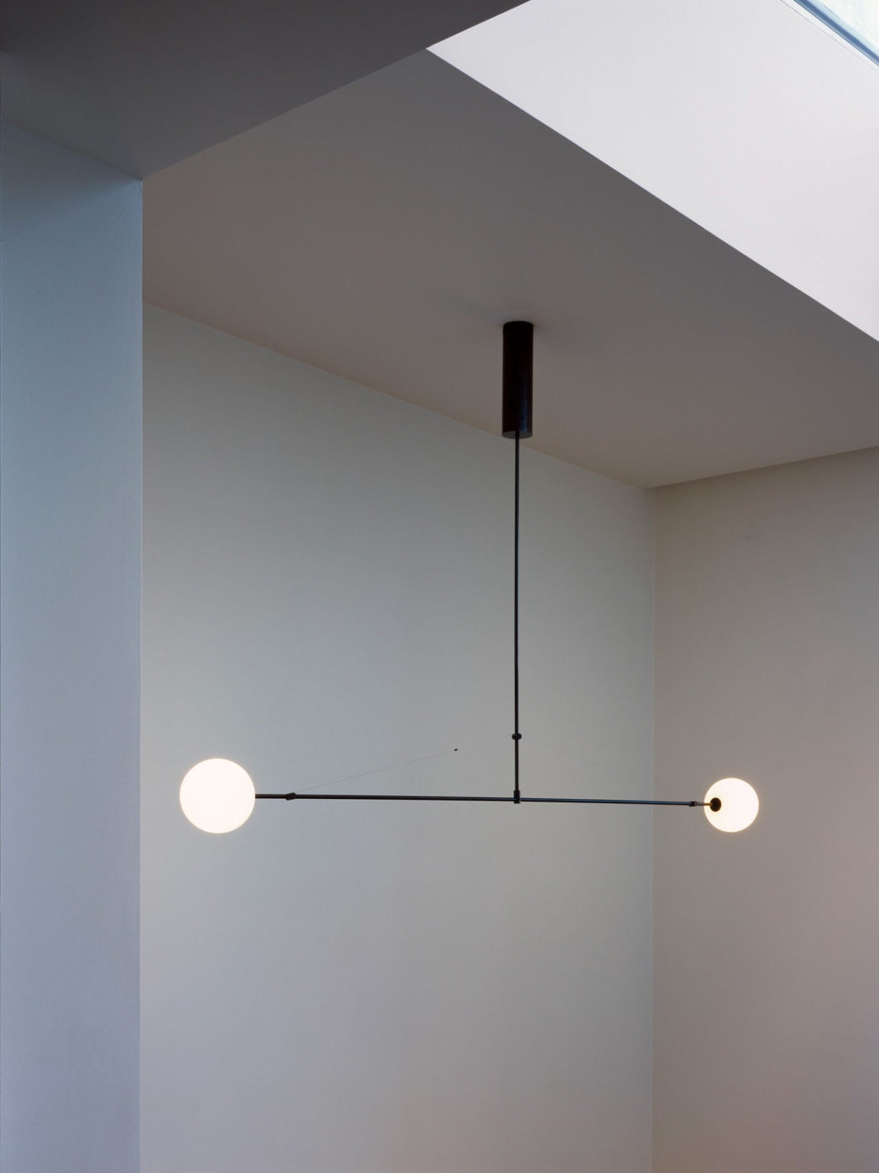 Allenia Minimalist Chandelier