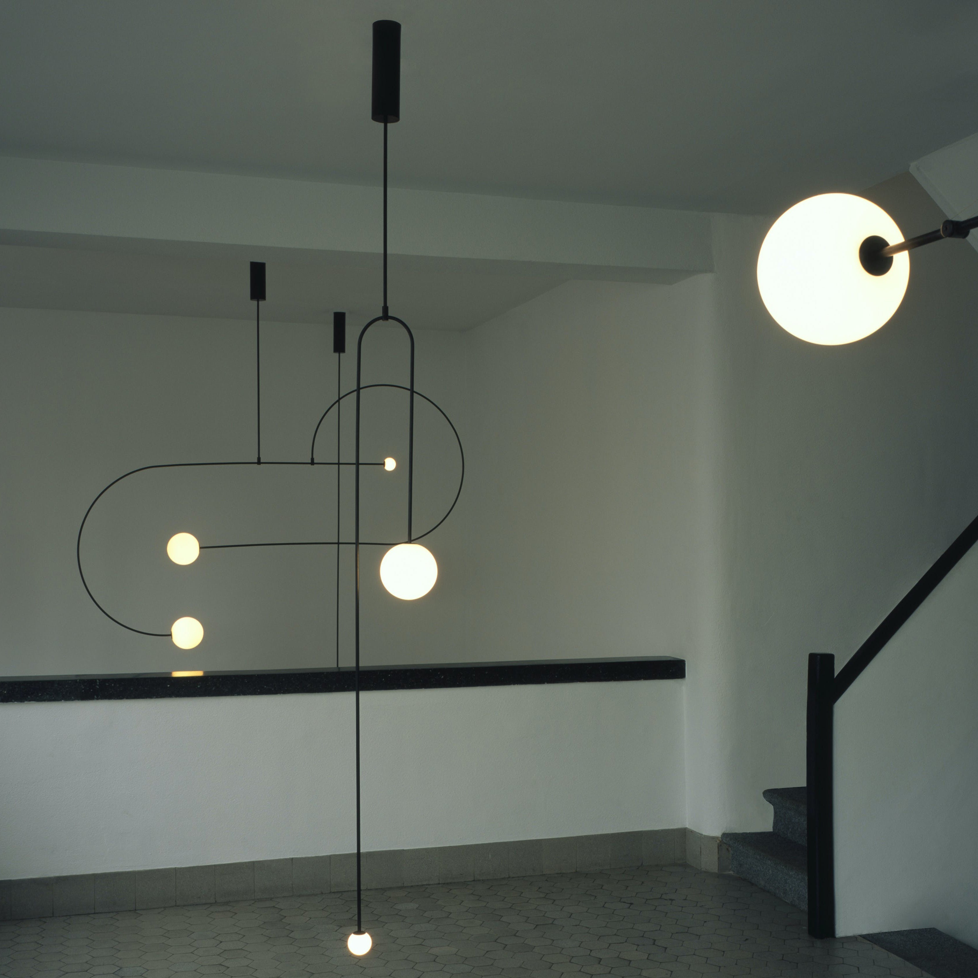Allenia Minimalist Chandelier