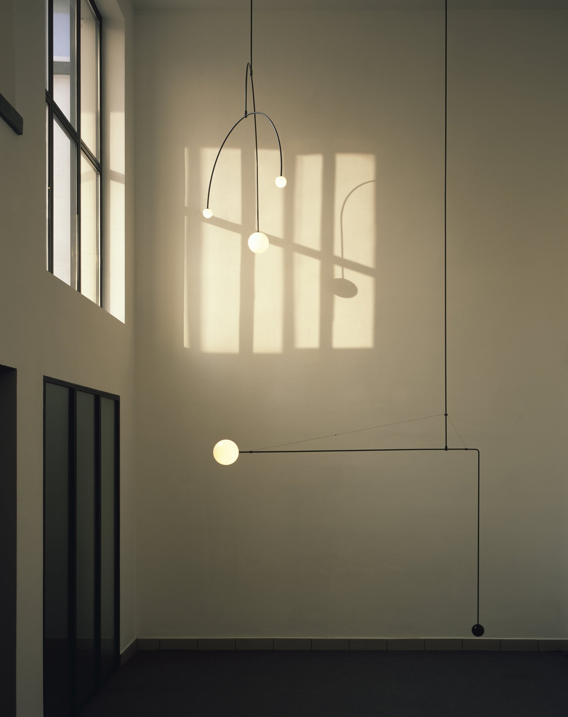 Allenia Minimalist Chandelier