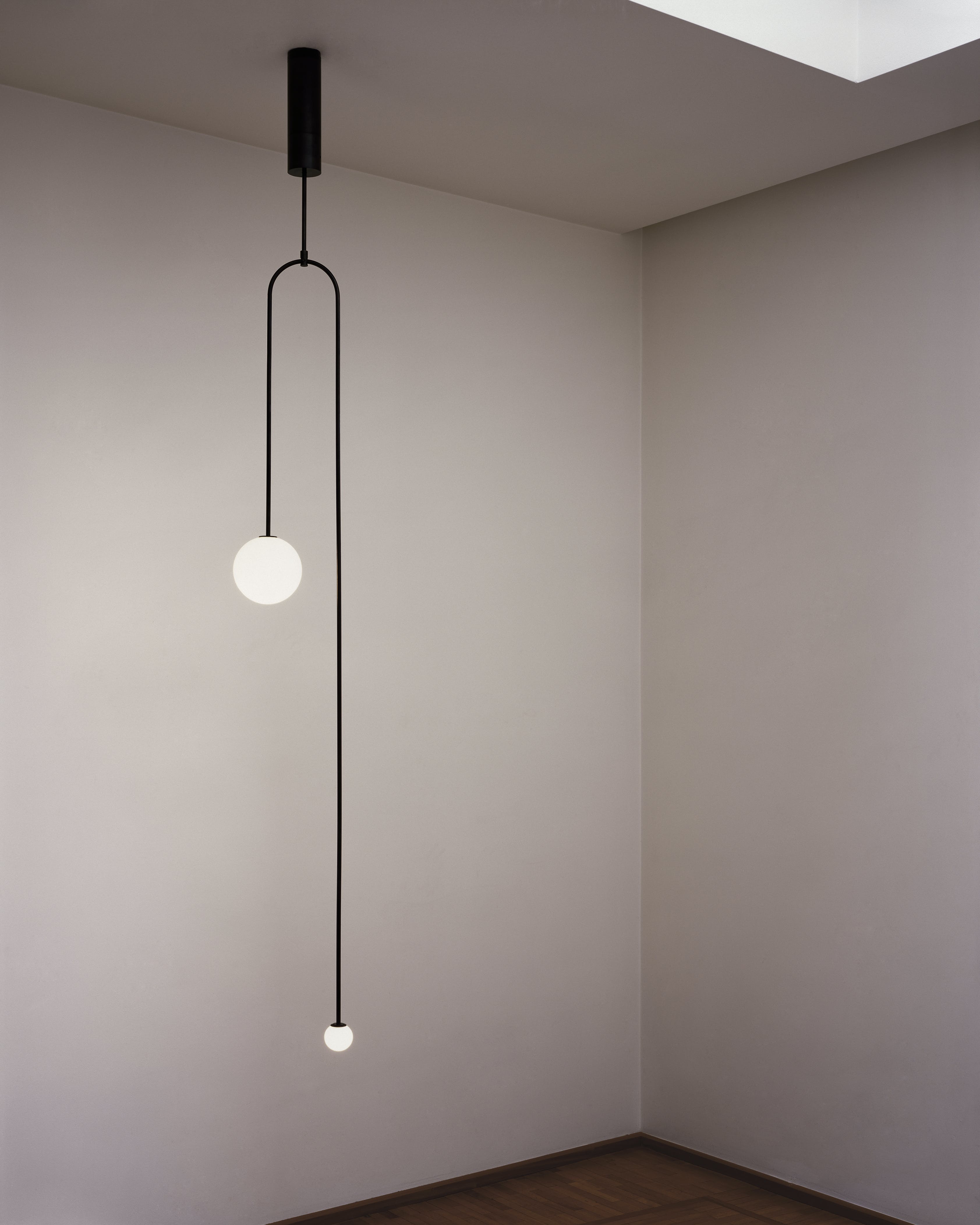 Allenia Minimalist Chandelier