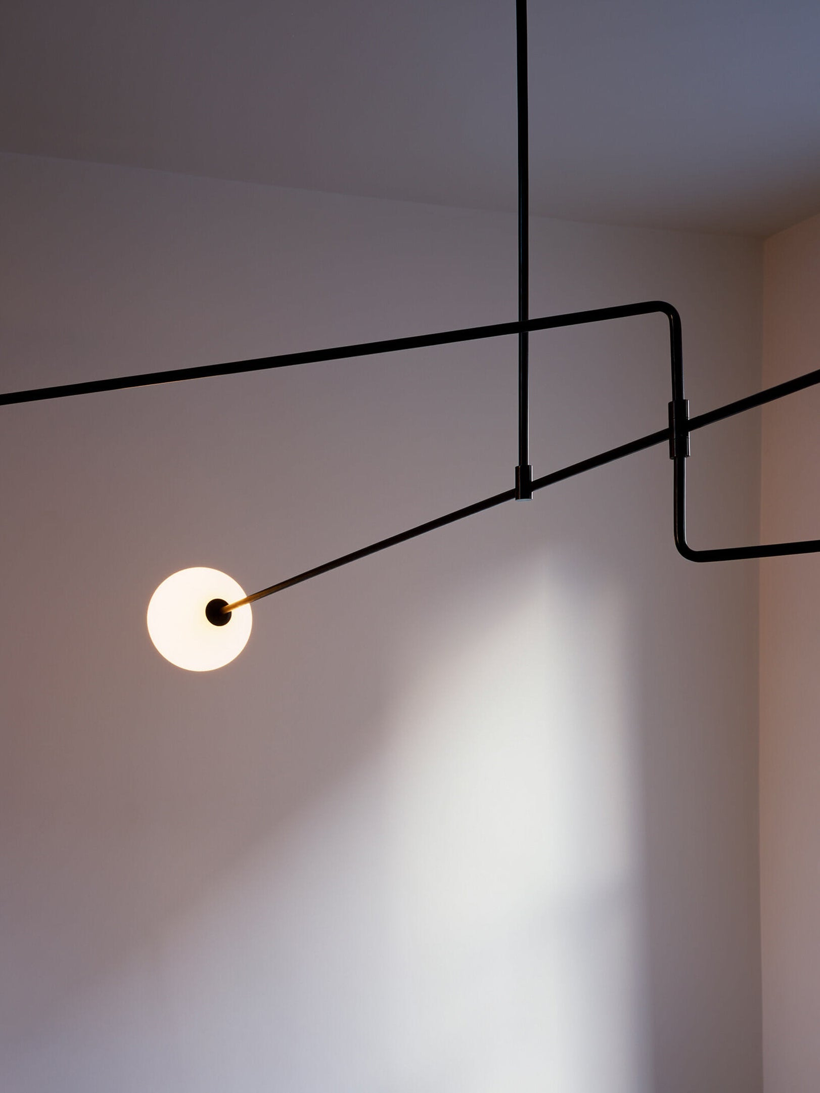 Allenia Minimalist Chandelier