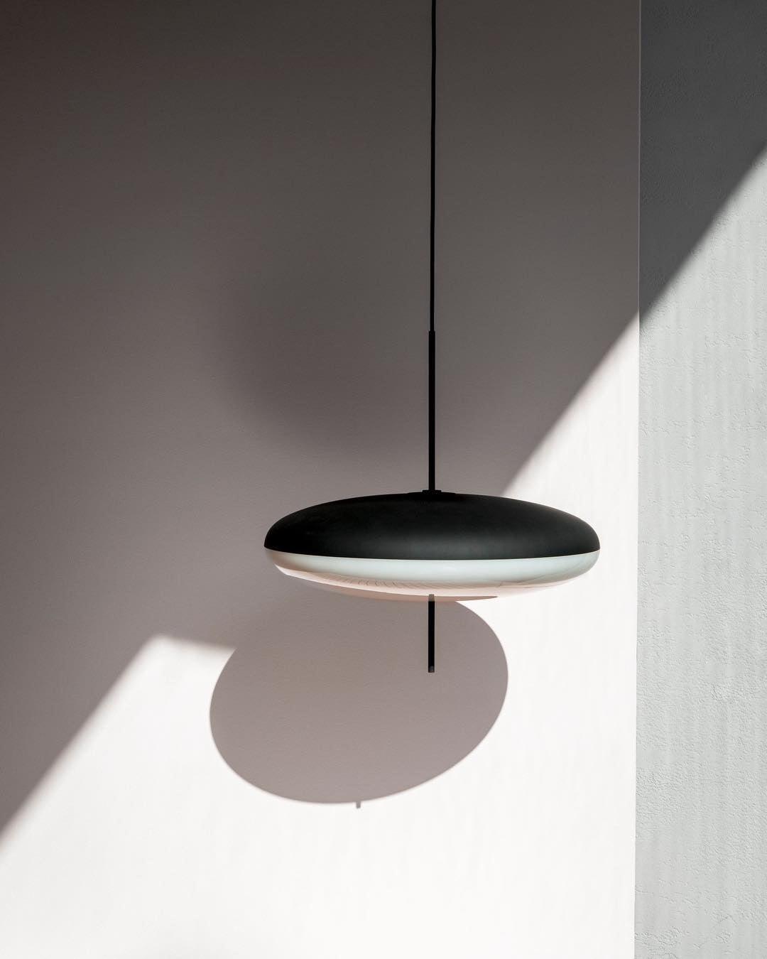 Barizis Disc Pendant Light