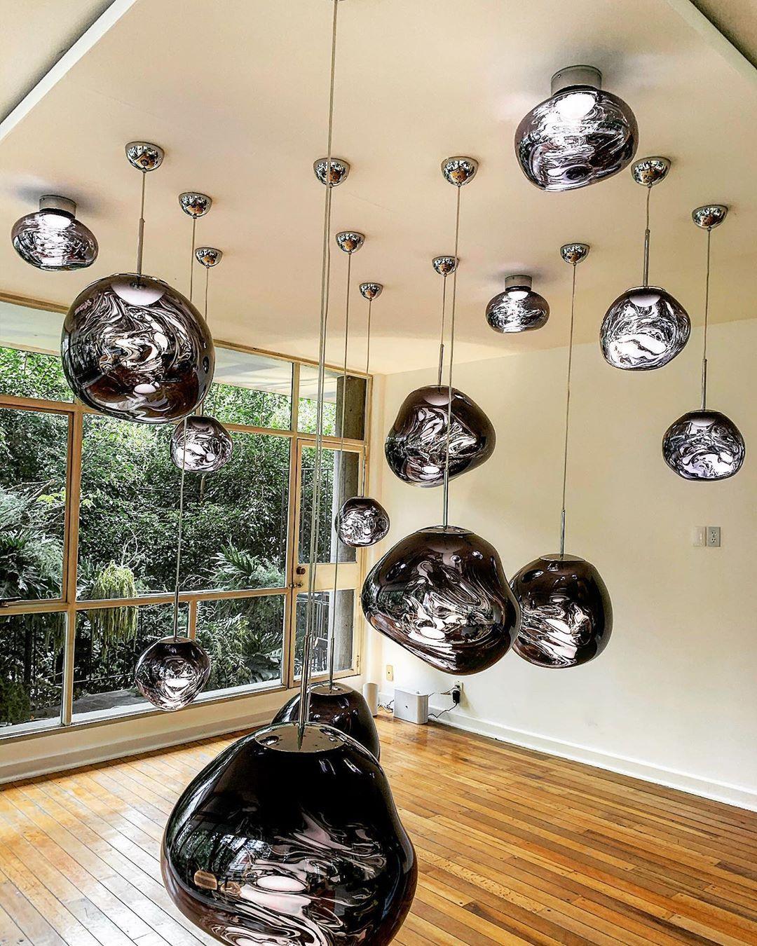 Allorvian Sculptural Pendant Light