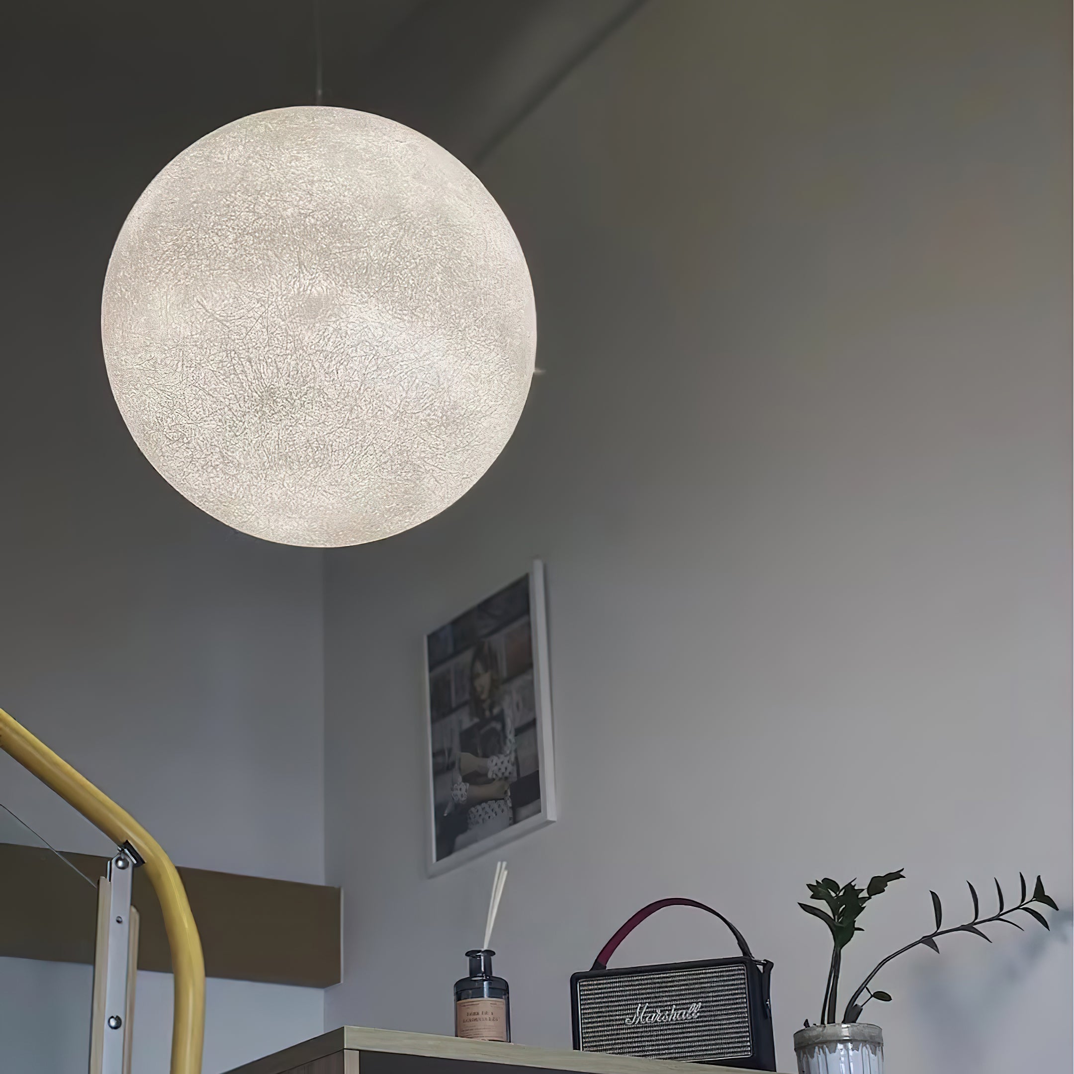 Hubelora Globe Pendant Light