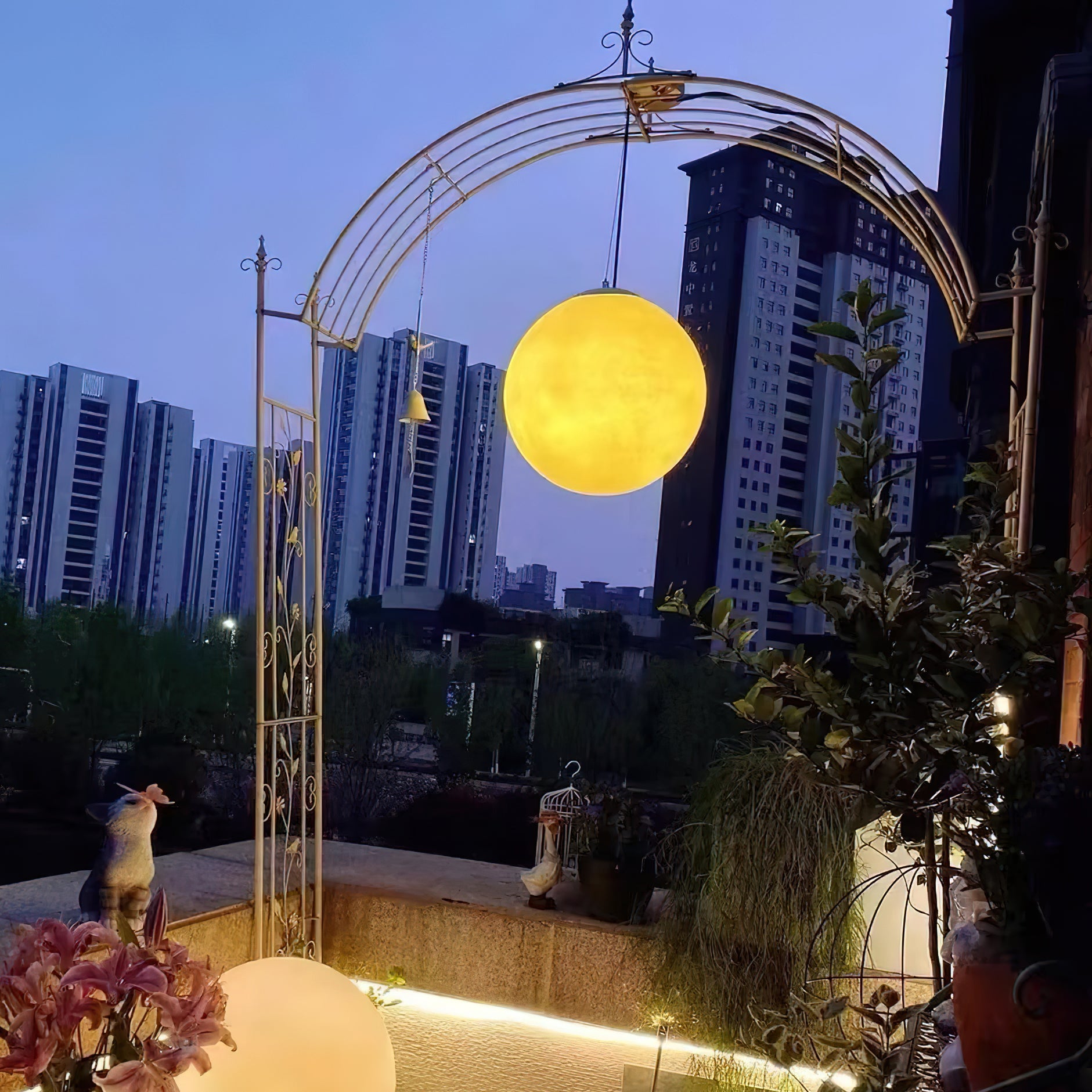 Hubelora Globe Pendant Light