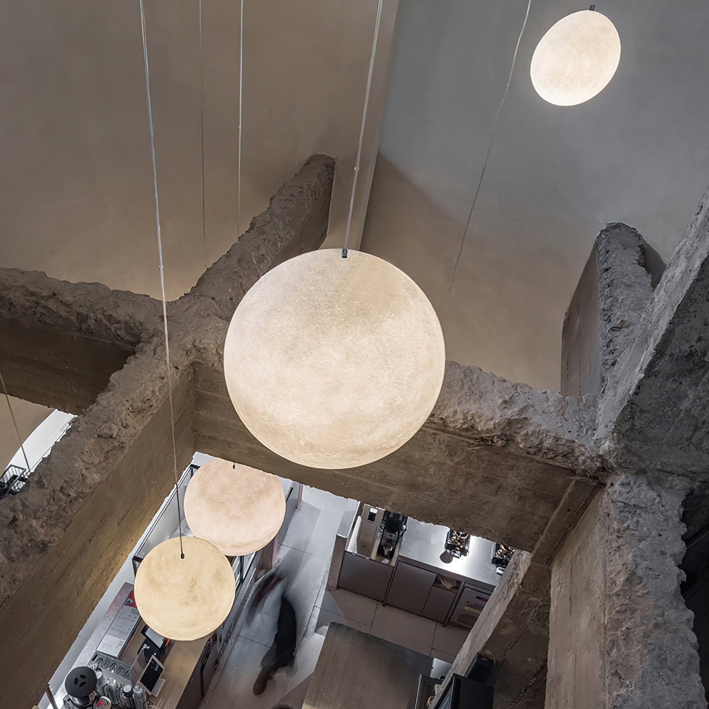 Hubelora Globe Pendant Light