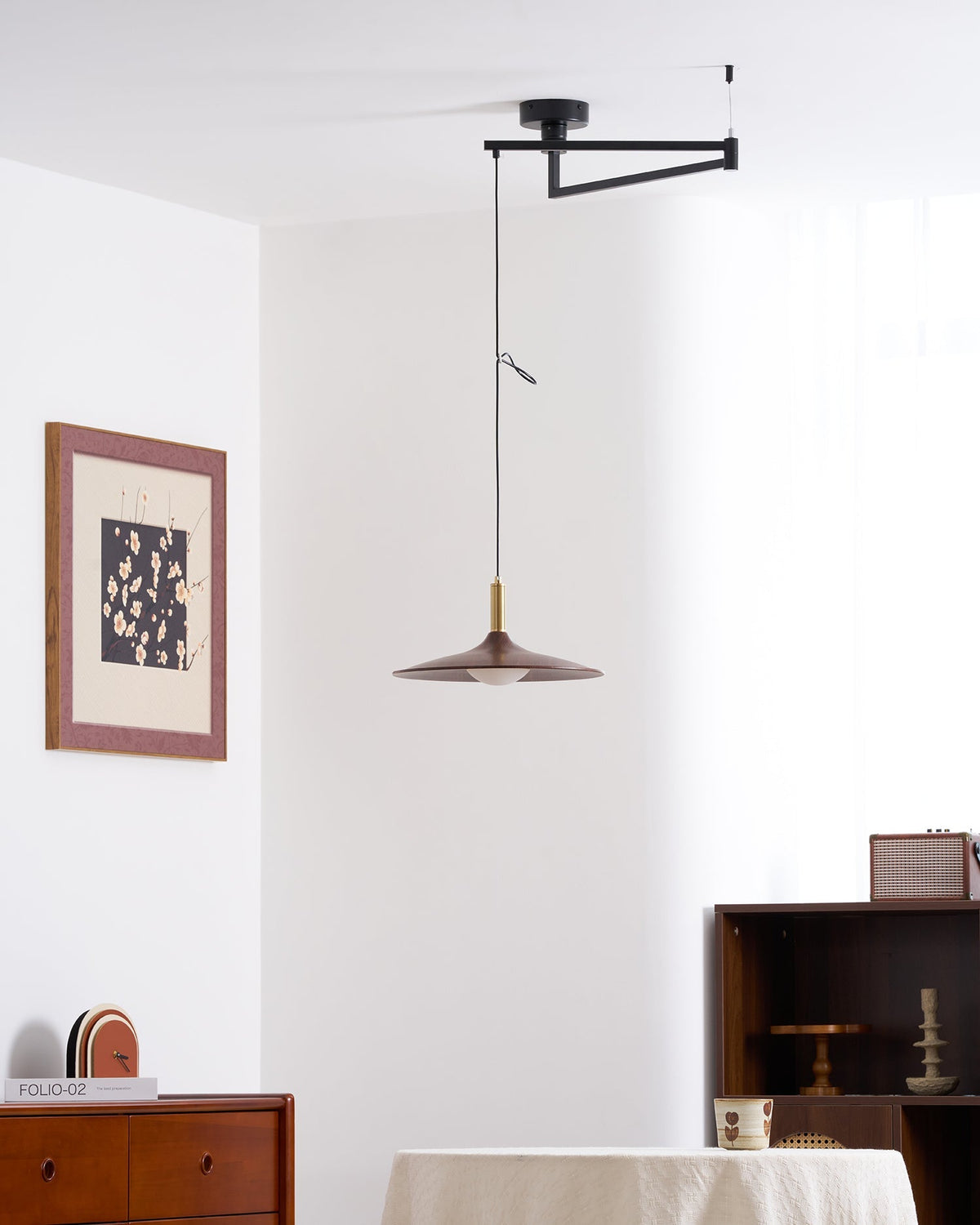Oravor Articulated Pendant Light