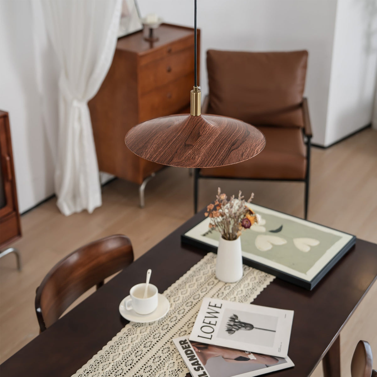 Oravor Articulated Pendant Light