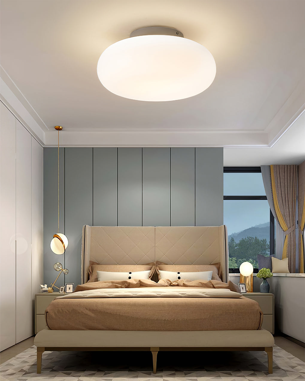 Univi Ellipsoid Ceiling Light