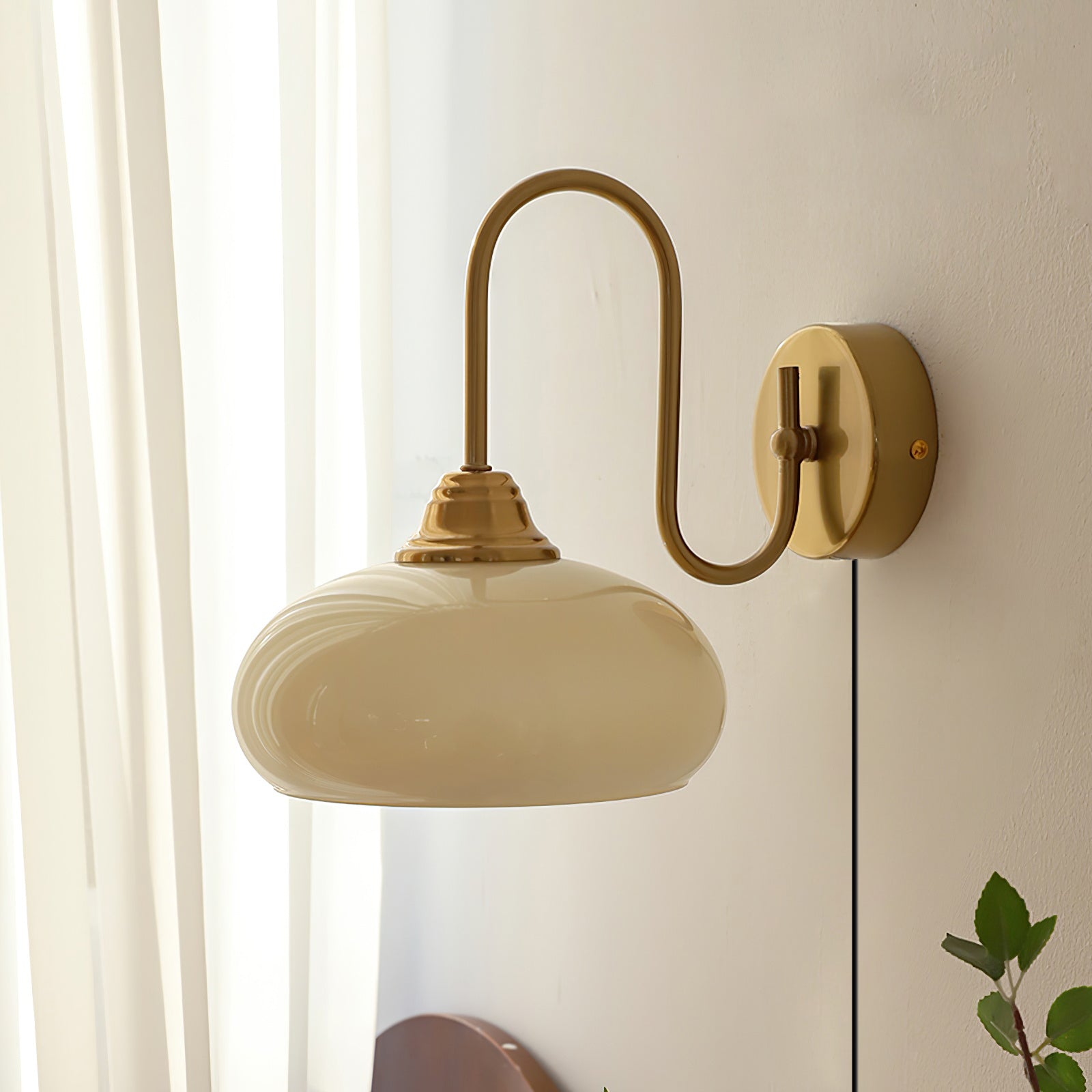 Siroma Plug In Wall Light