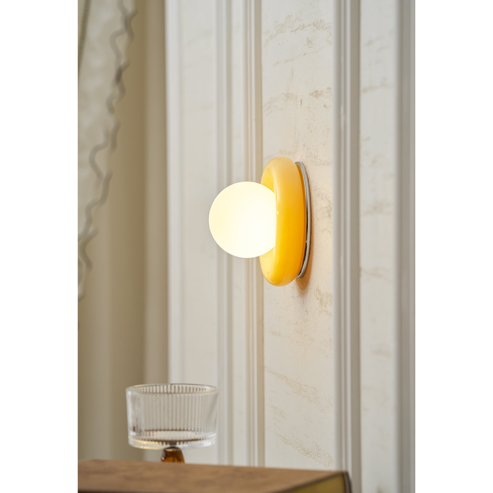 Torsella Wall Light
