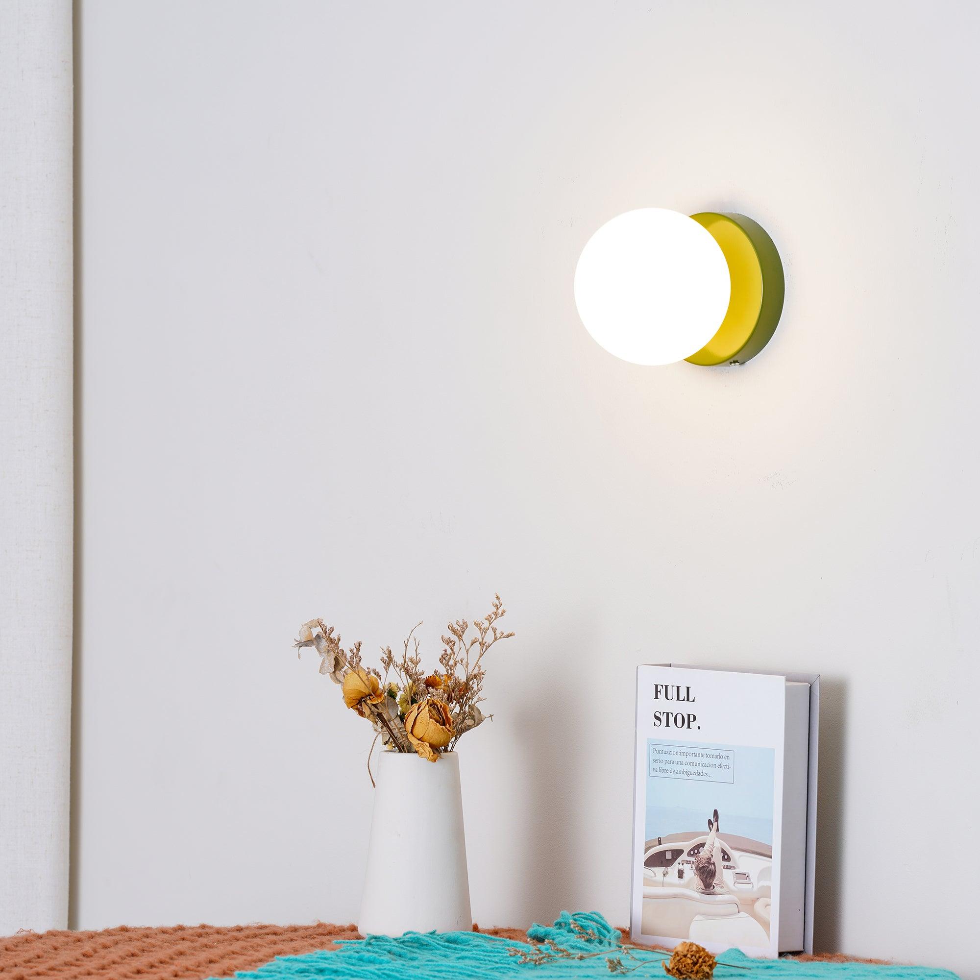 Hogon Globe Wall Light