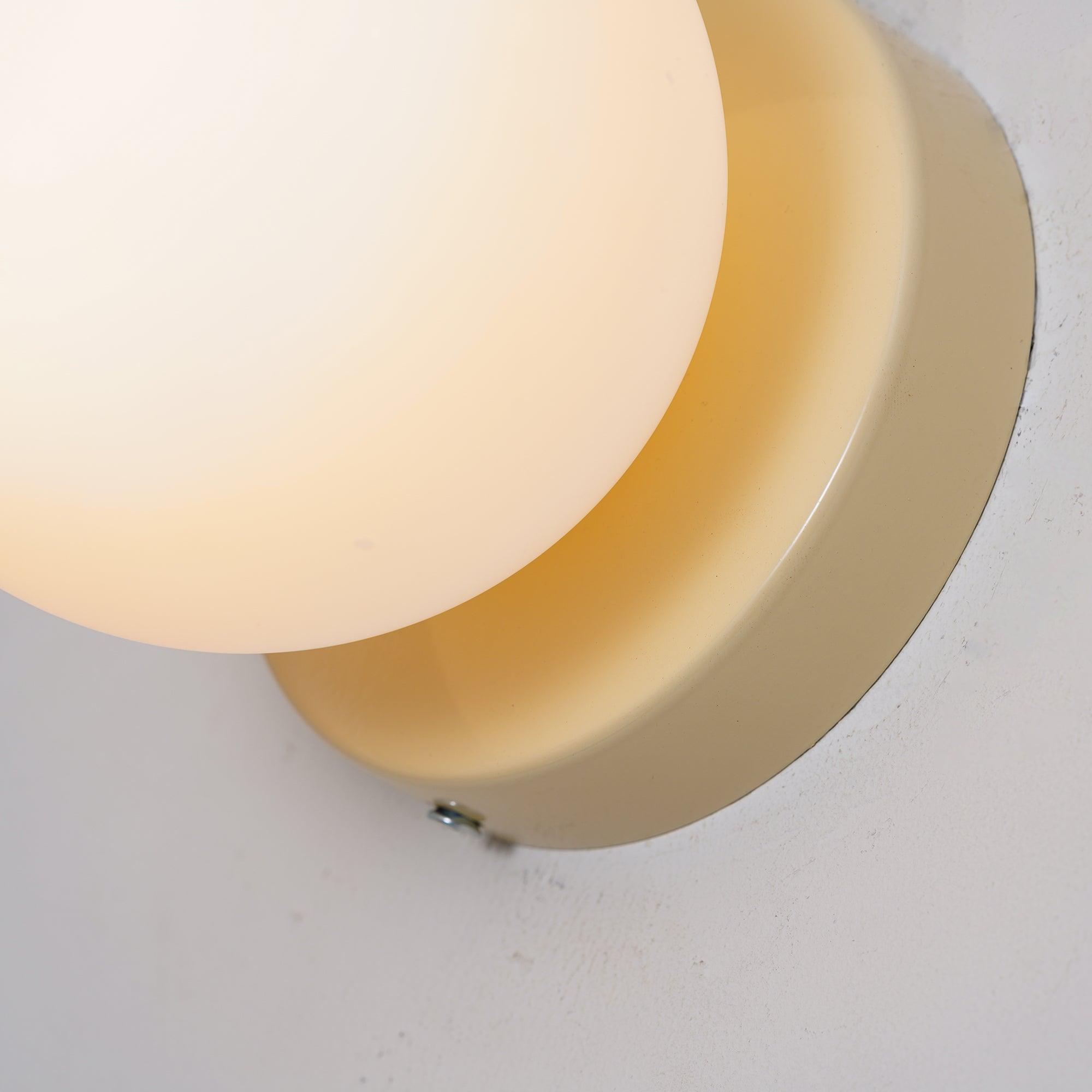 Hogon Globe Wall Light