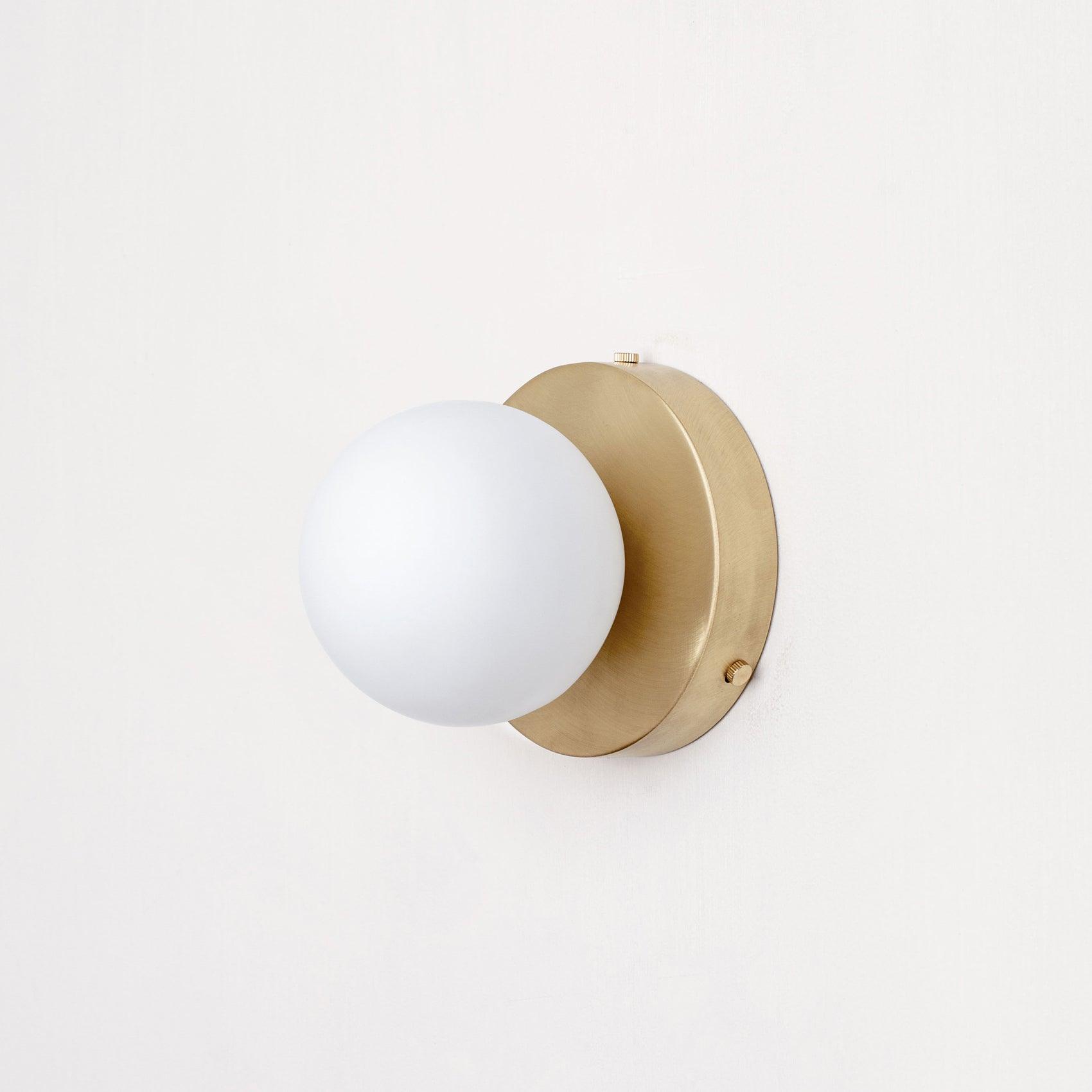Cirkulor Wall Light