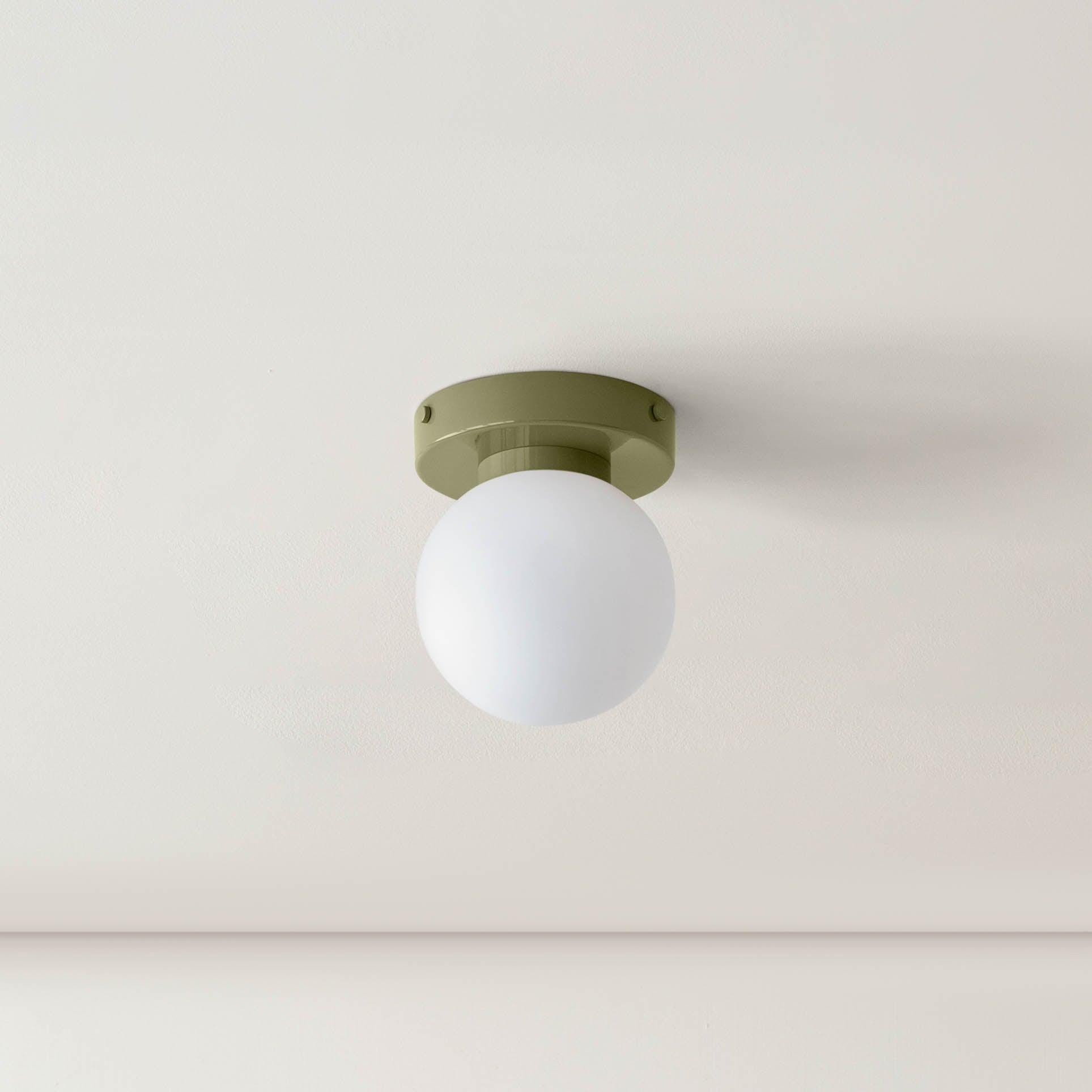 Hogon Globe Wall Light