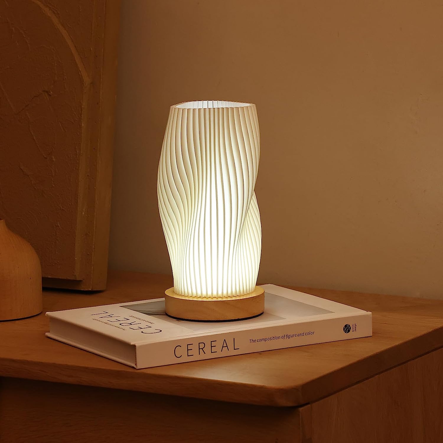 Ribbed Wave Table Lamp