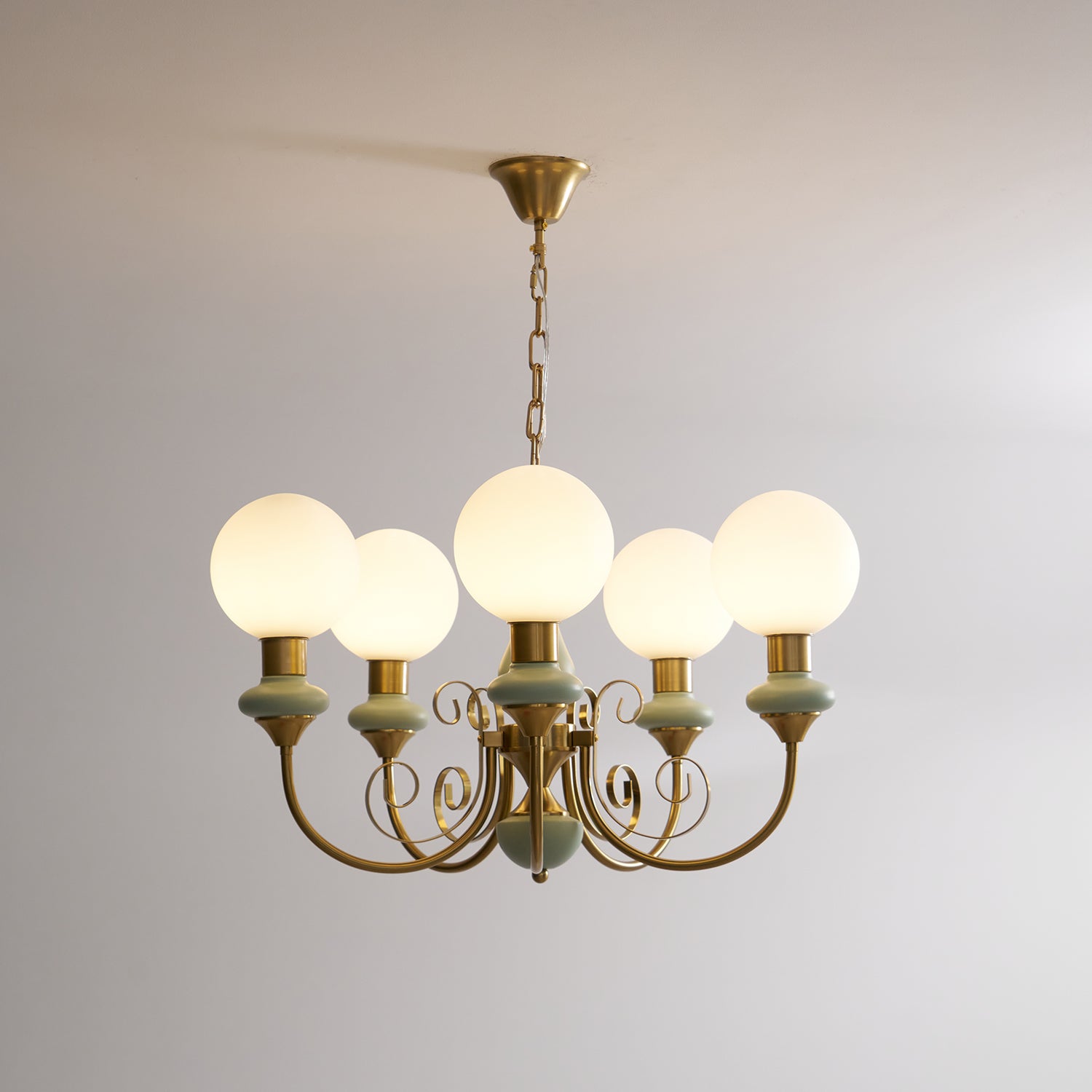 Belvonero Chandelier