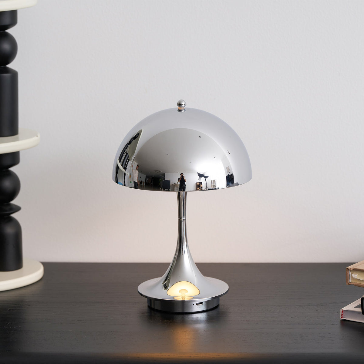 Geval Outdoor Table Lamp