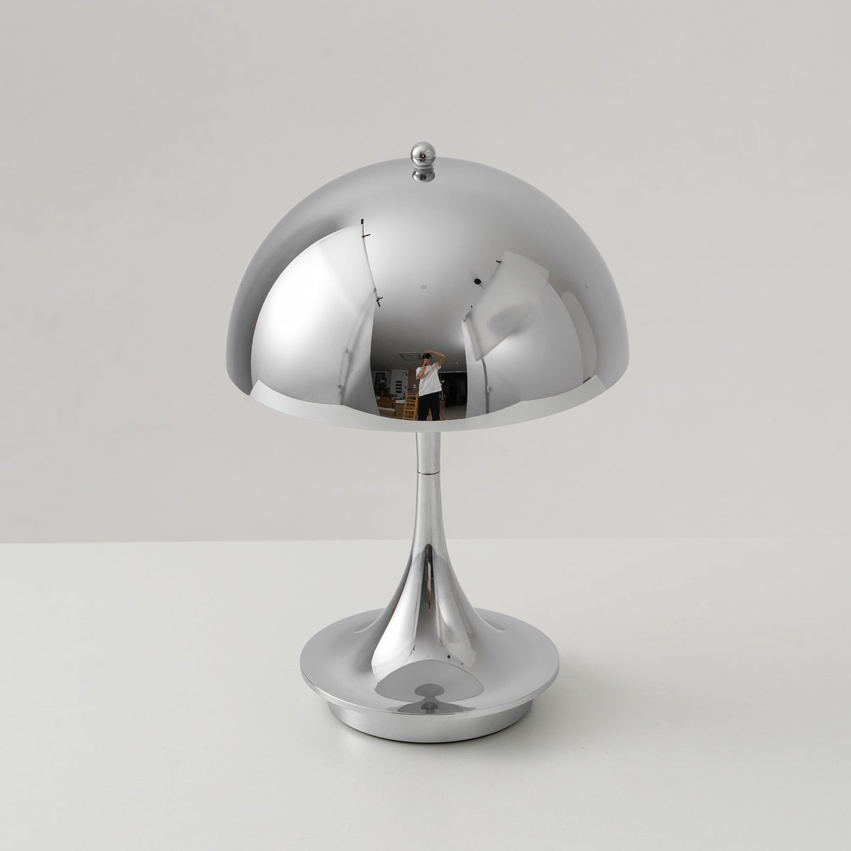Geval Outdoor Table Lamp