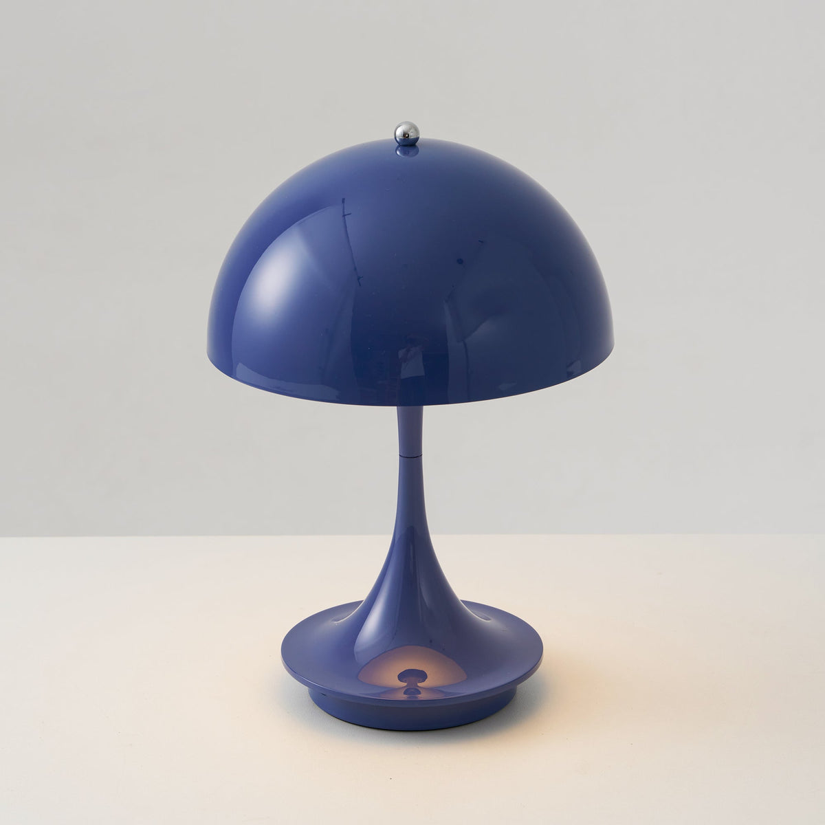 Geval Outdoor Table Lamp