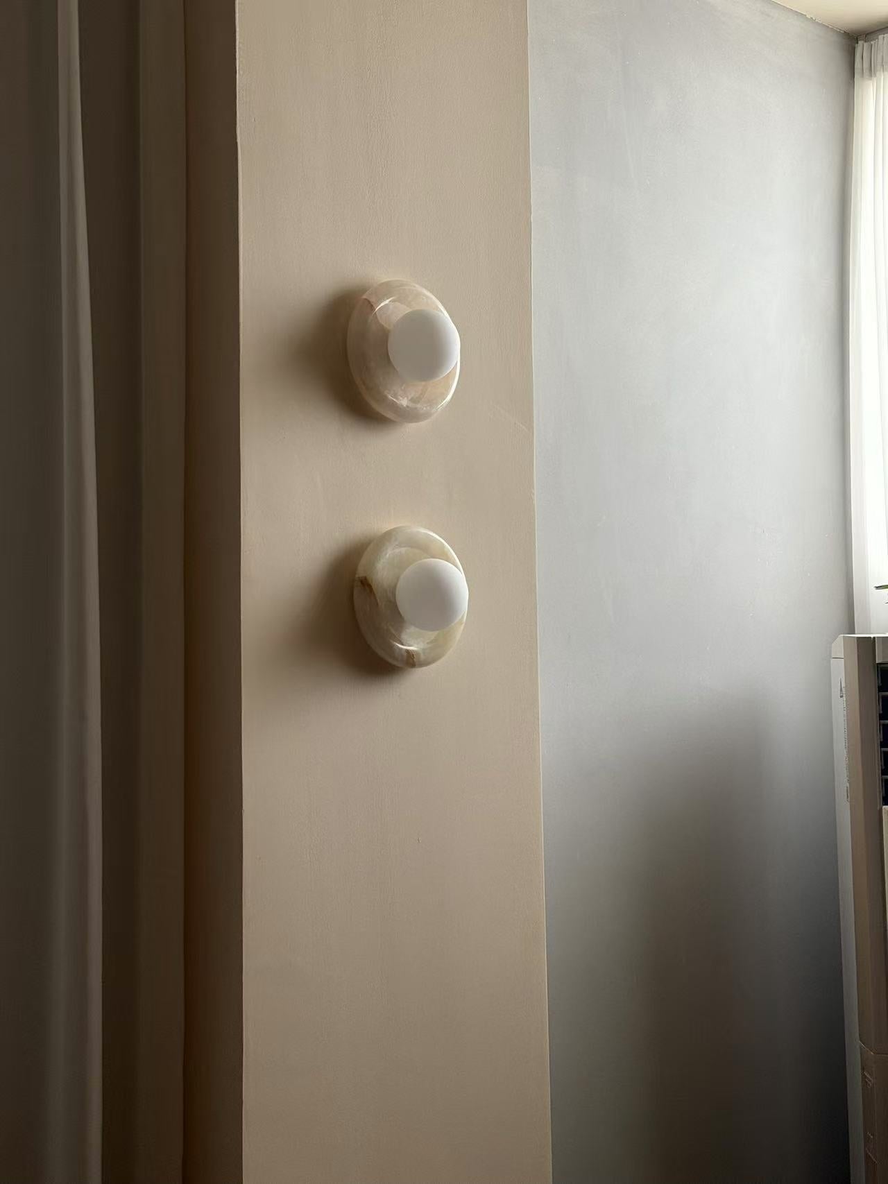 Lamaro Globe Wall Light