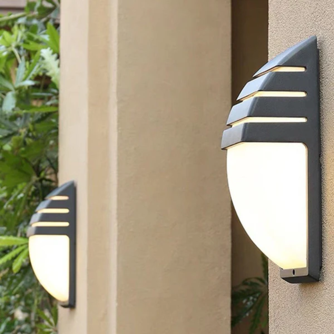 Arvexiva Outdoor Wall Light