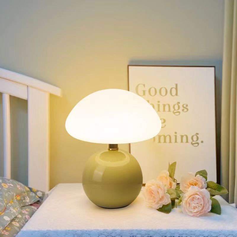 Rimmo Mushroom Table Lamp