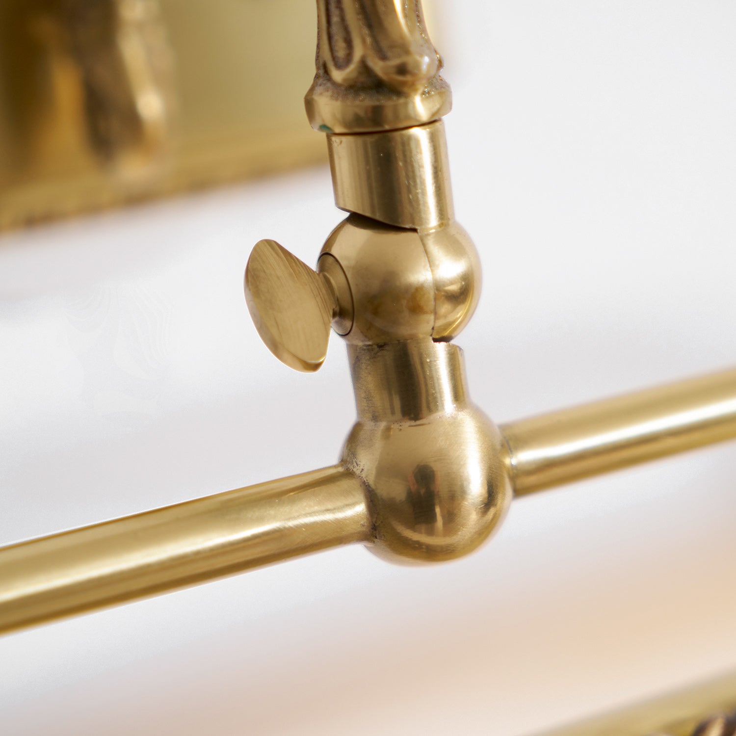Armelella Gallery Wall Light